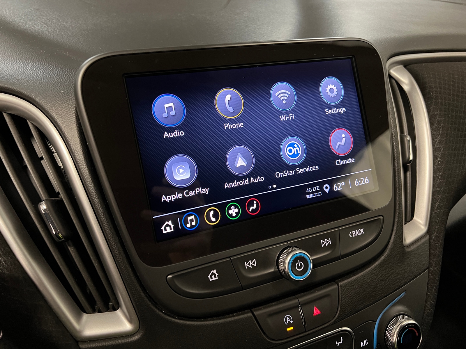 Thumbnail: 2024 Chevrolet Malibu - 4