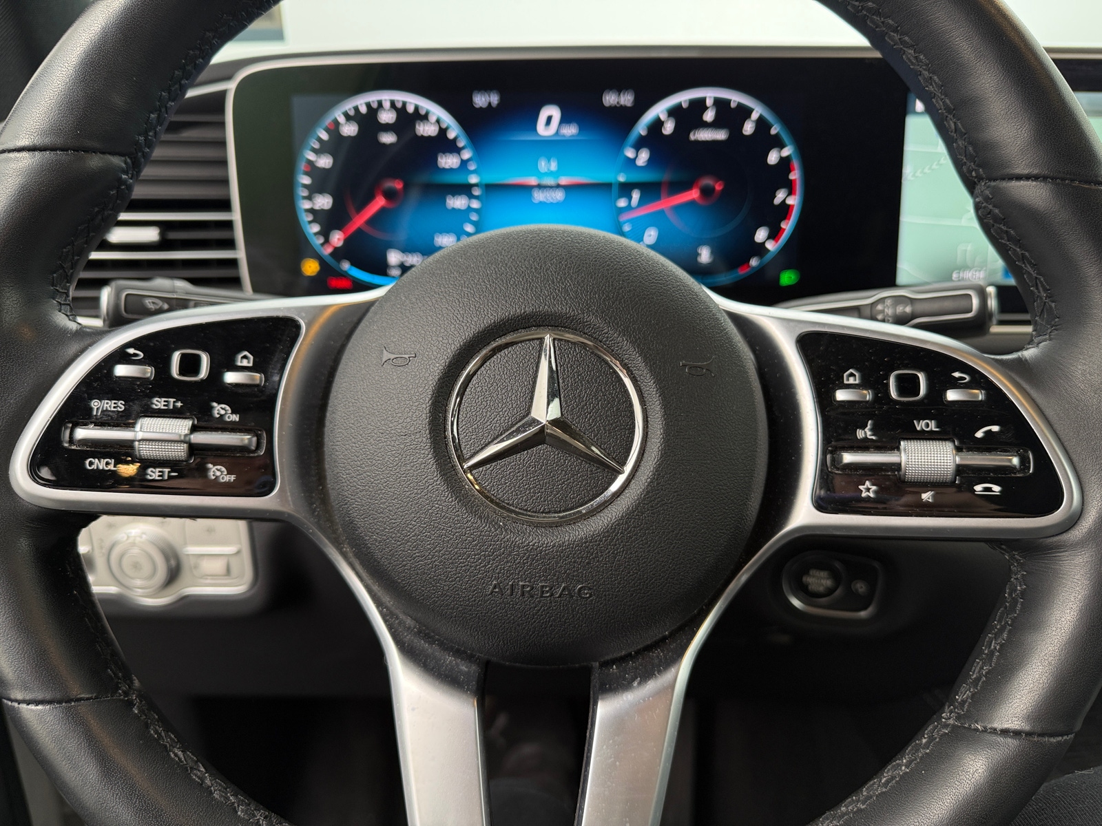 Thumbnail: 2020 Mercedes-Benz GLE - 4