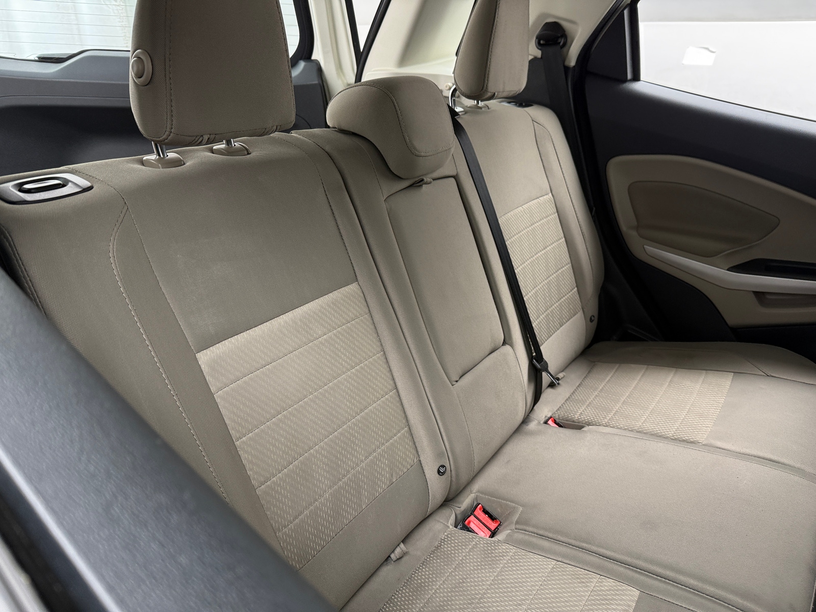 Thumbnail: 2022 Ford EcoSport - 6