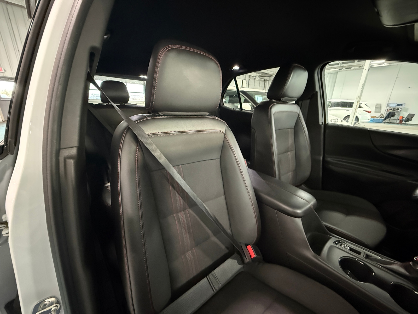 Thumbnail: 2022 Chevrolet Equinox - 2