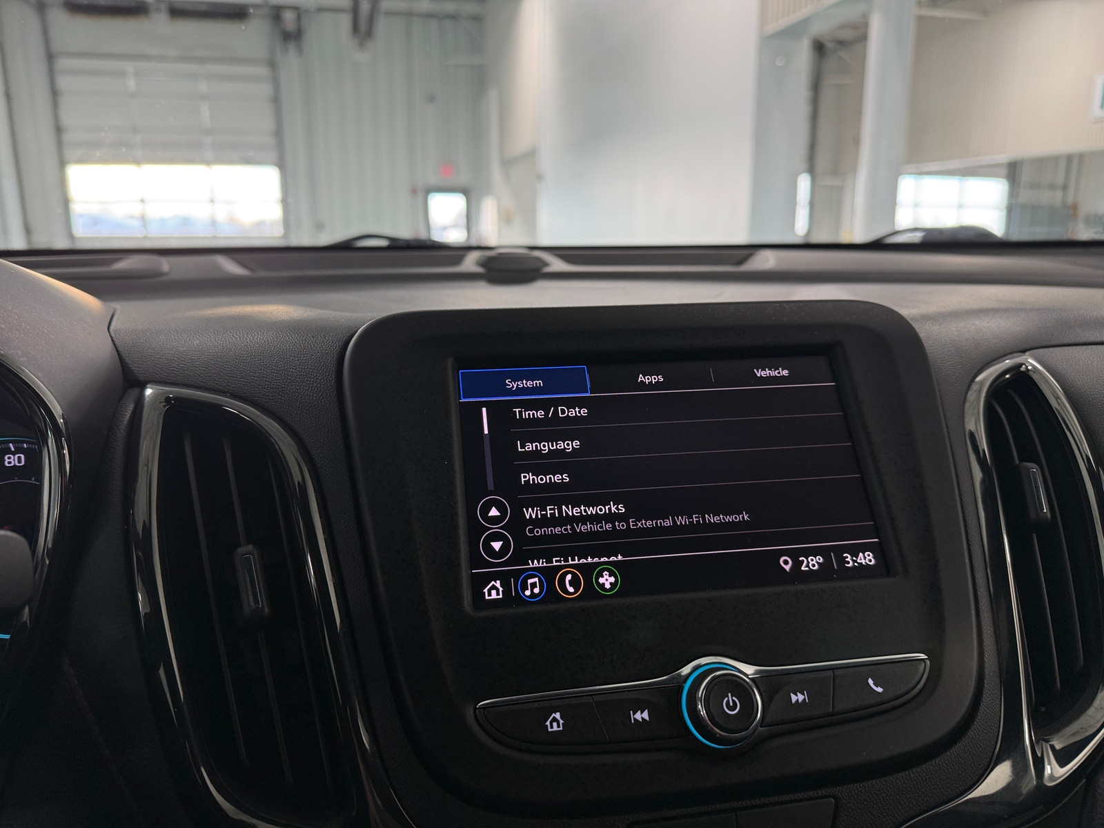 Thumbnail: 2022 Chevrolet Equinox - 4