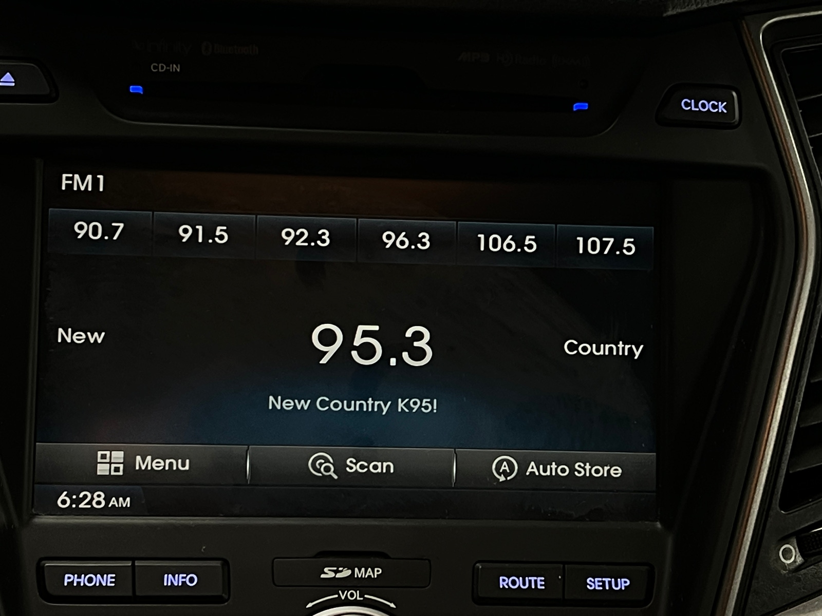 Thumbnail: 2014 Hyundai Santa Fe - 3