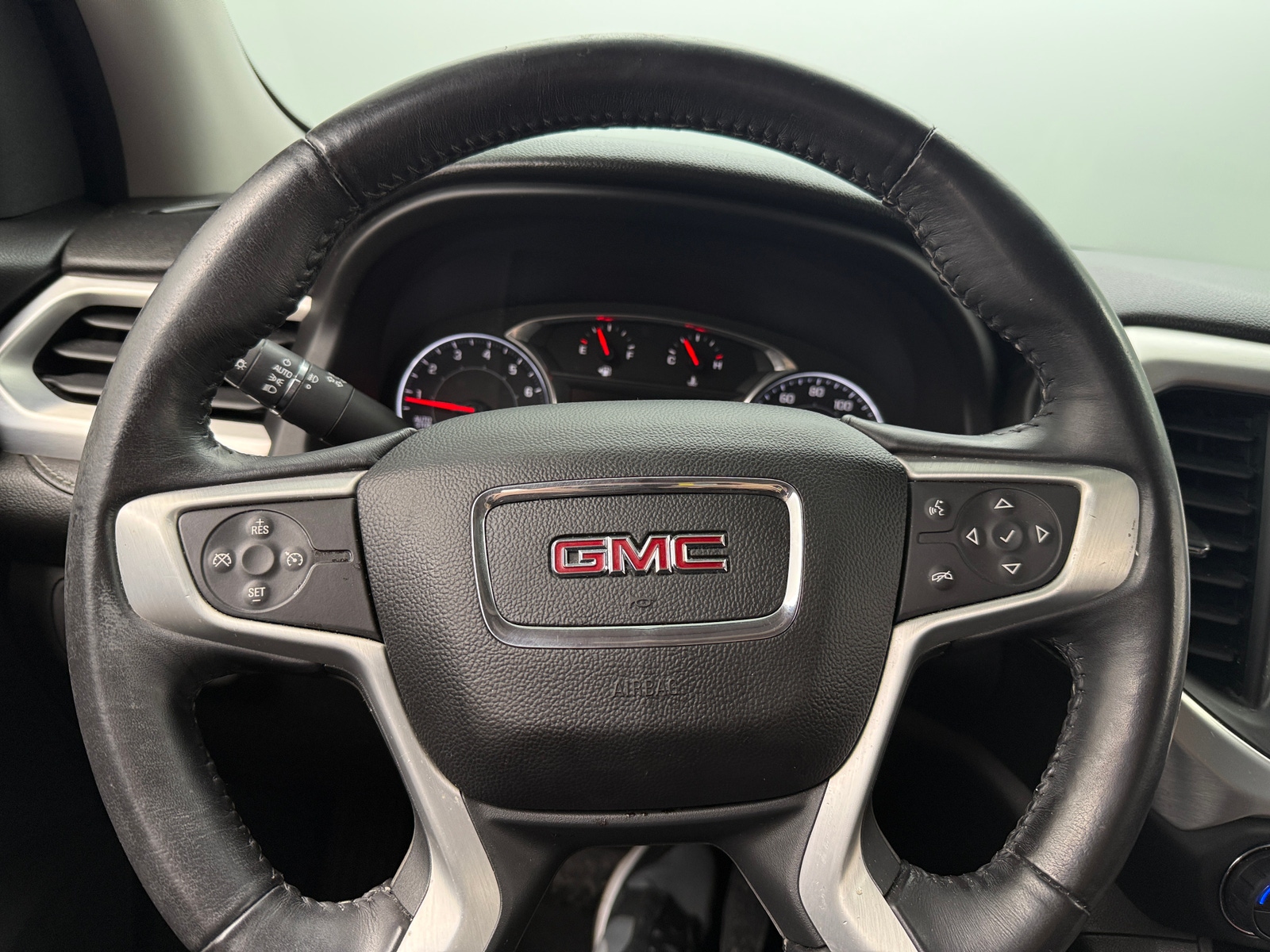 Thumbnail: 2017 GMC Acadia - 4