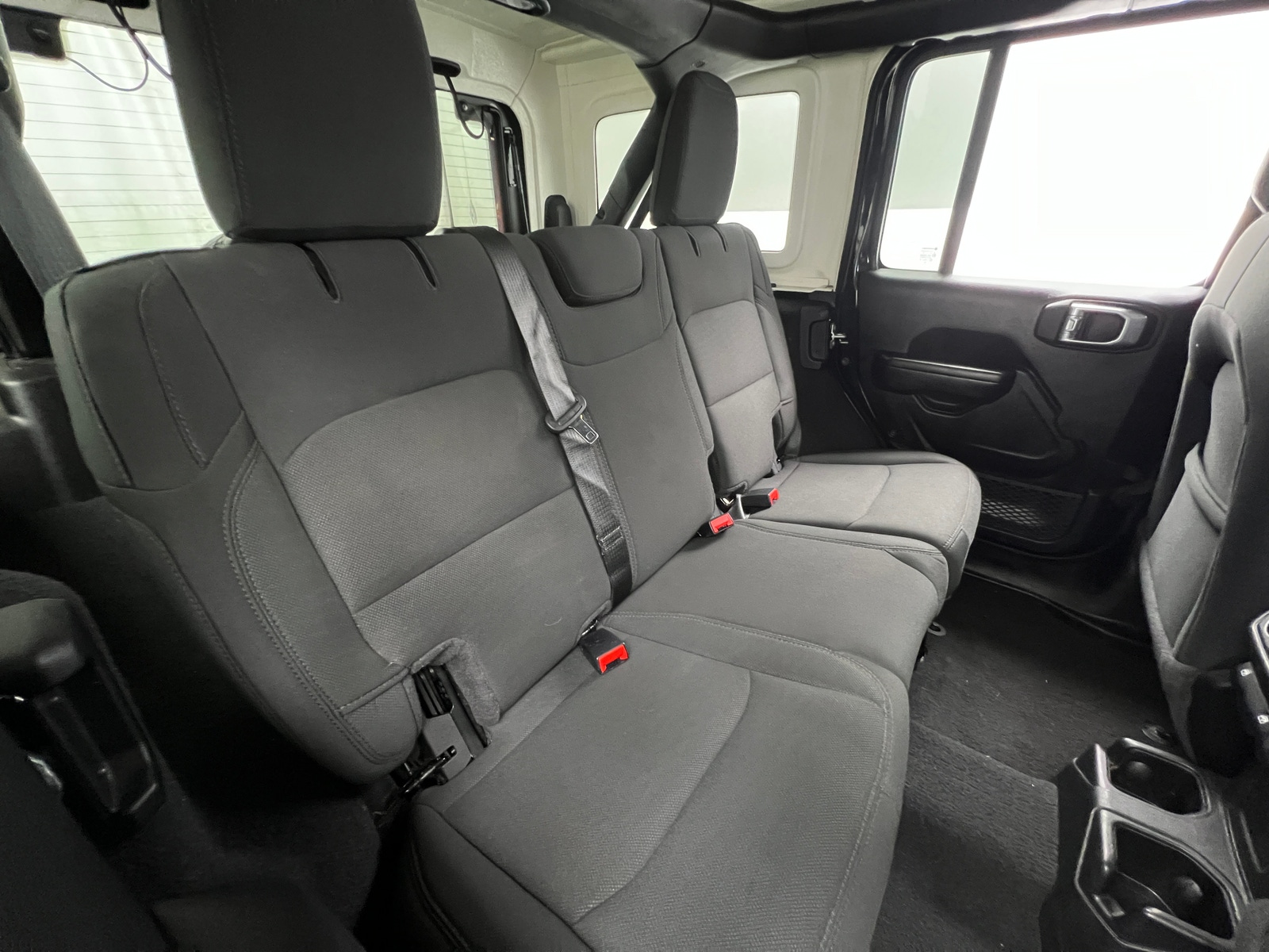 Thumbnail: 2021 Jeep Wrangler - 6