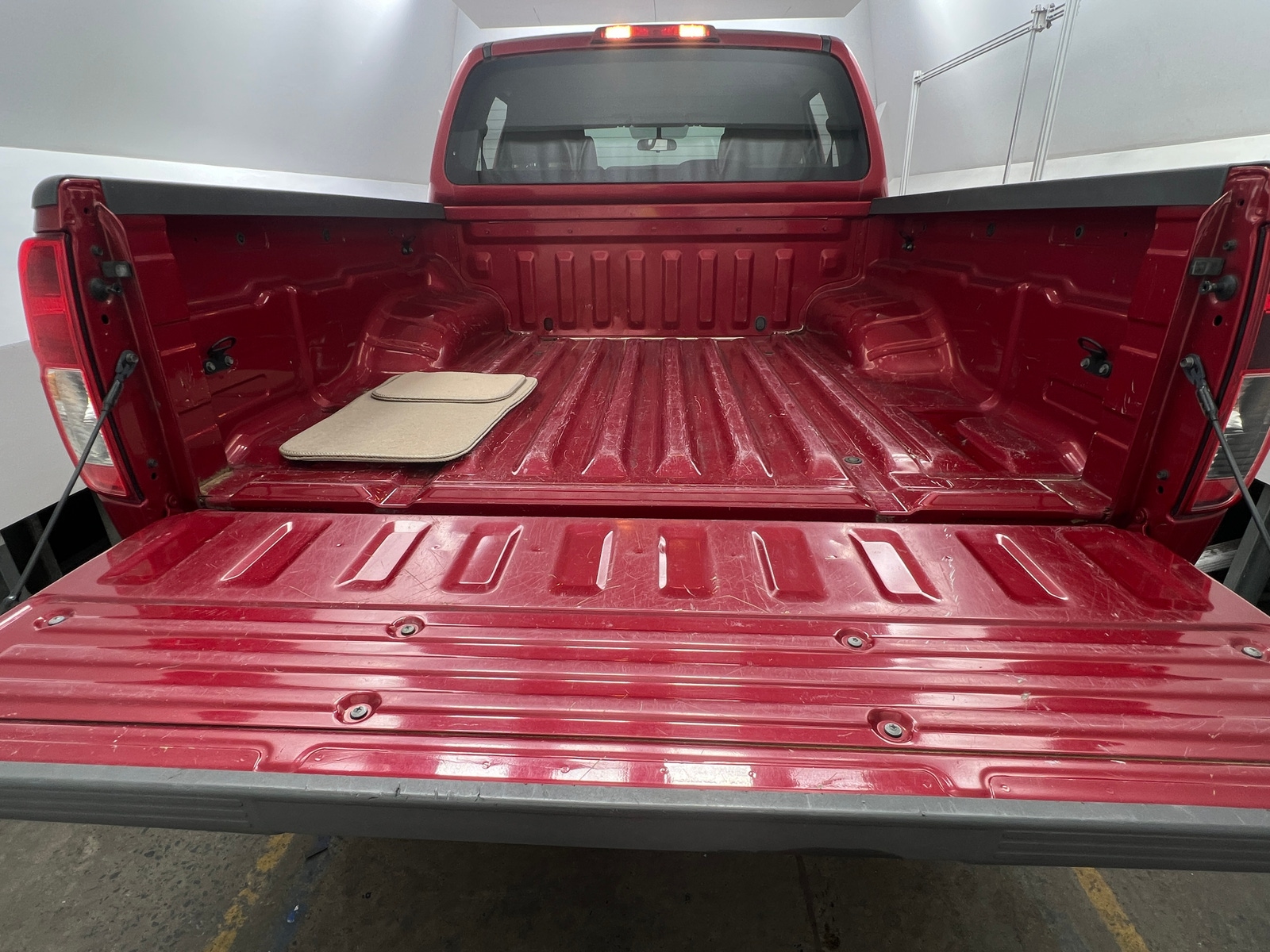 Thumbnail: 2012 Nissan Frontier - 7