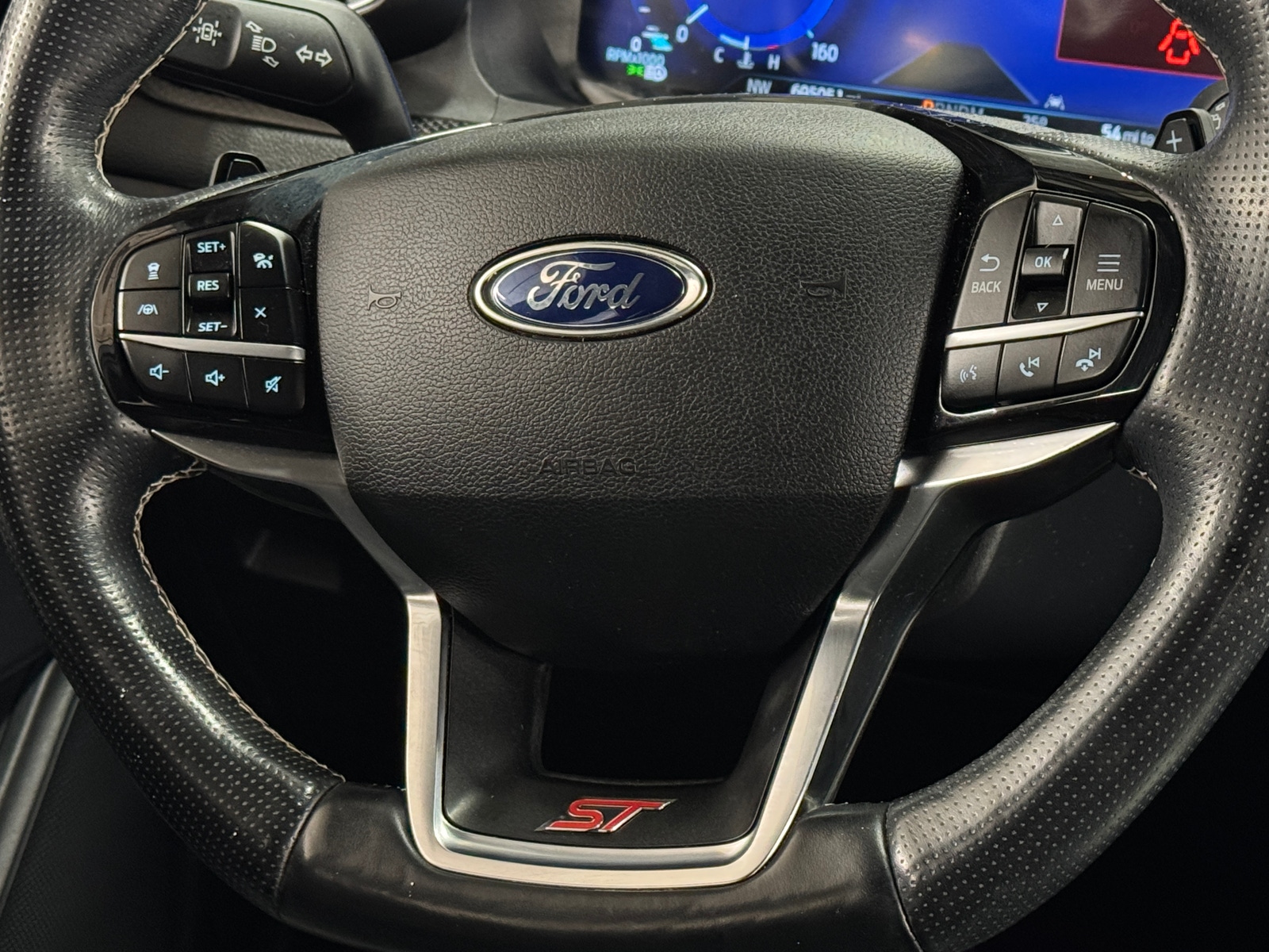 Thumbnail: 2021 Ford Explorer - 4