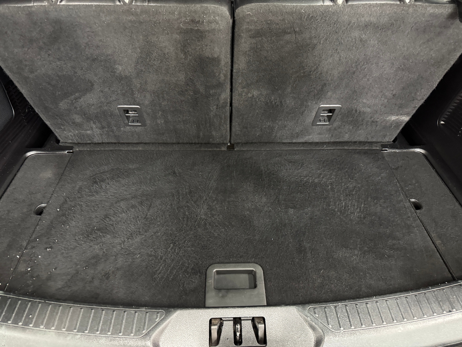 Thumbnail: 2021 Ford Explorer - 6