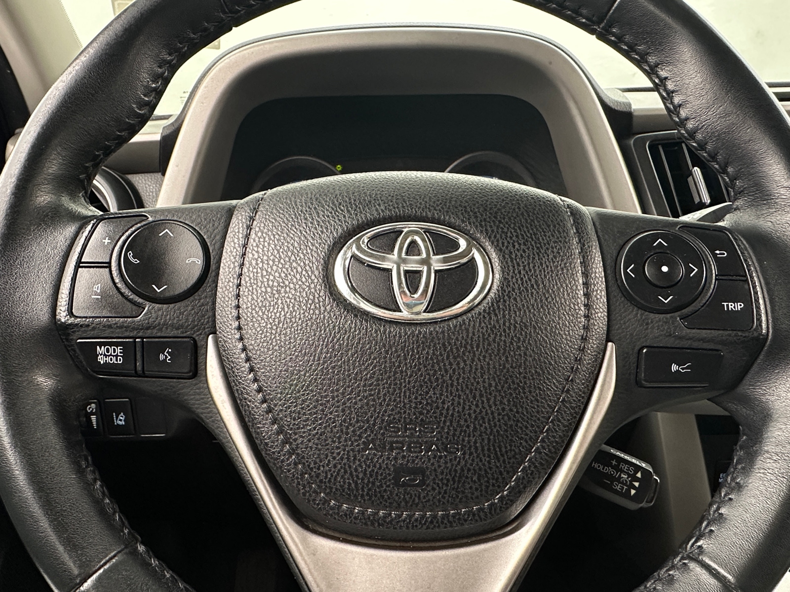 Thumbnail: 2018 Toyota RAV4 - 5