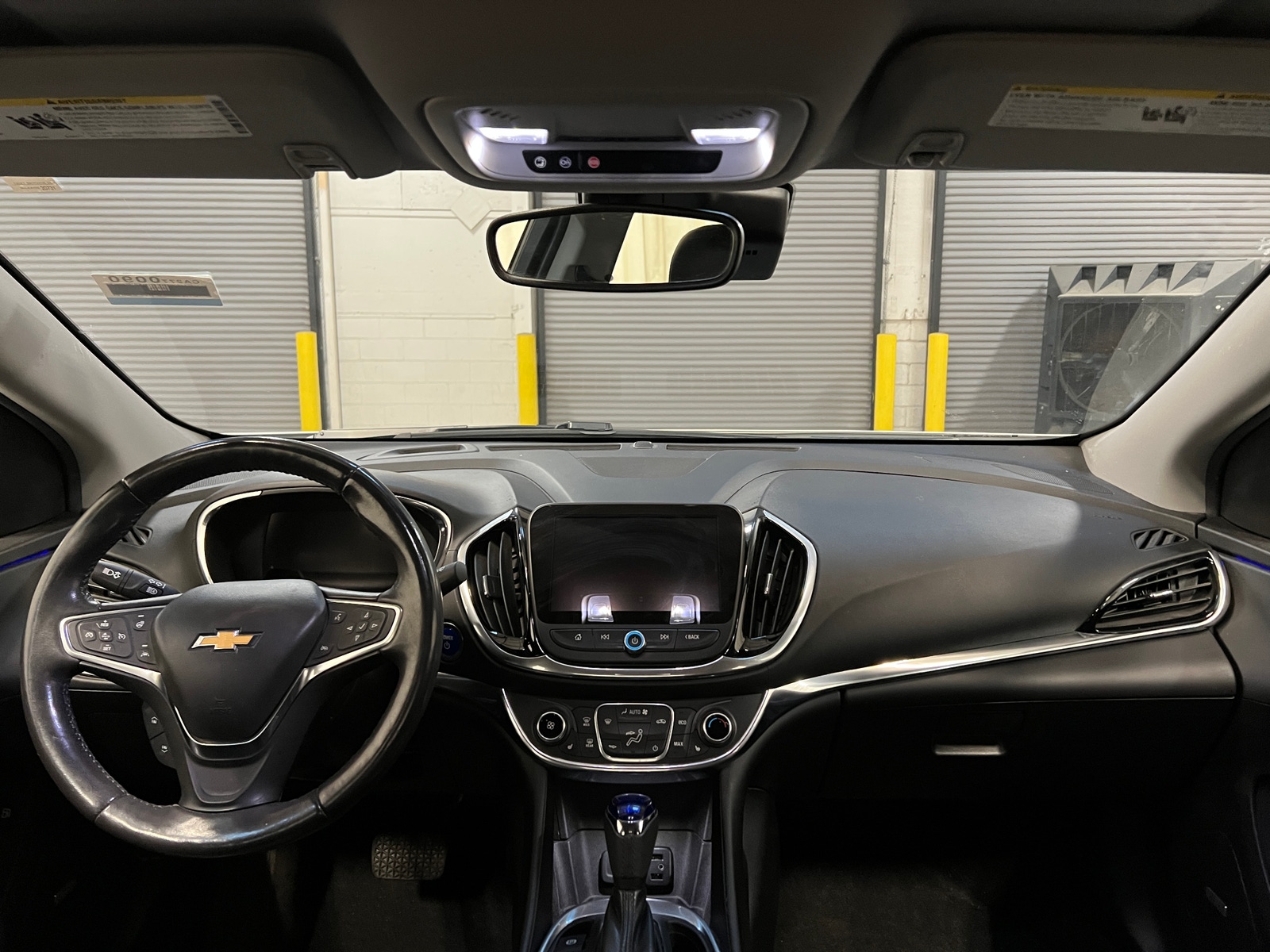 Thumbnail: 2018 Chevrolet Volt - 2