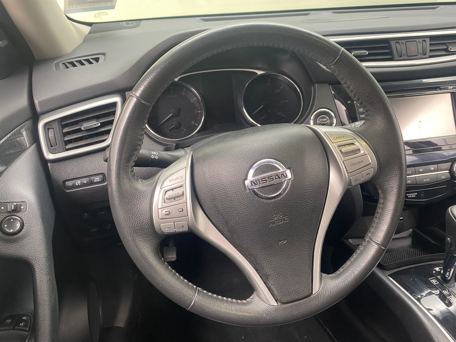 Thumbnail: 2015 Nissan Rogue - 4