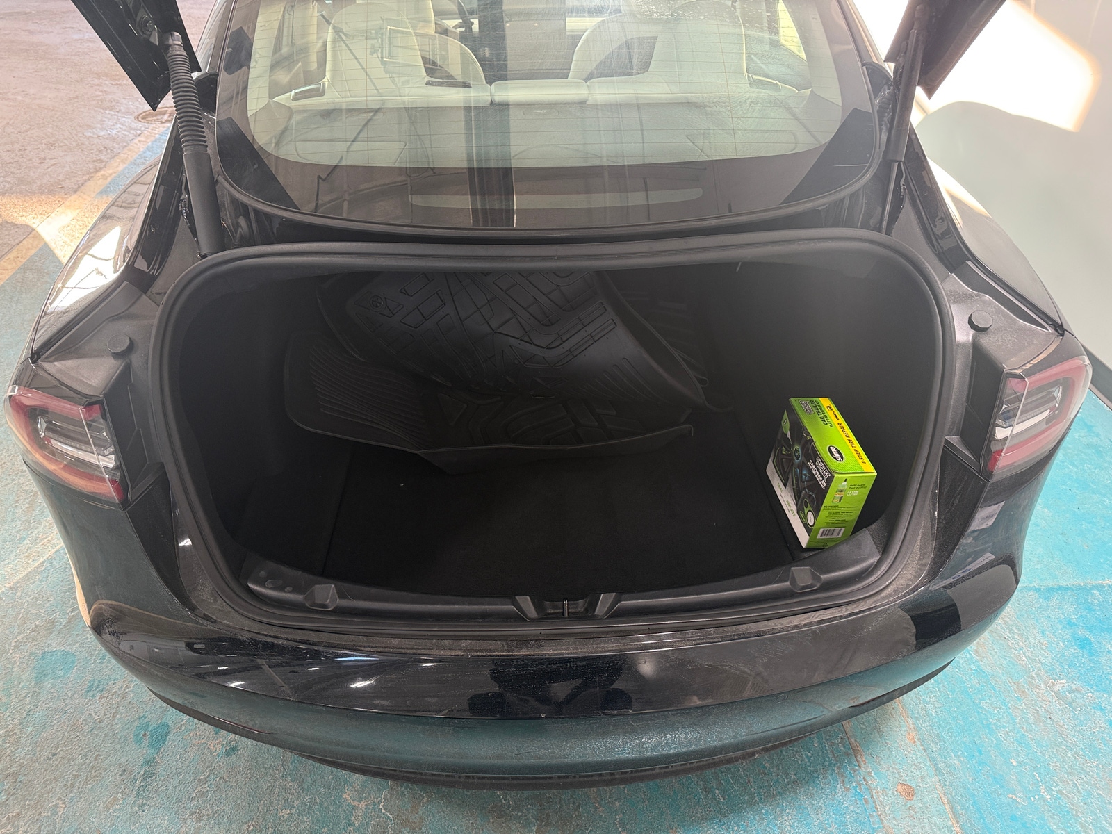 Thumbnail: 2022 Tesla Model 3 - 6