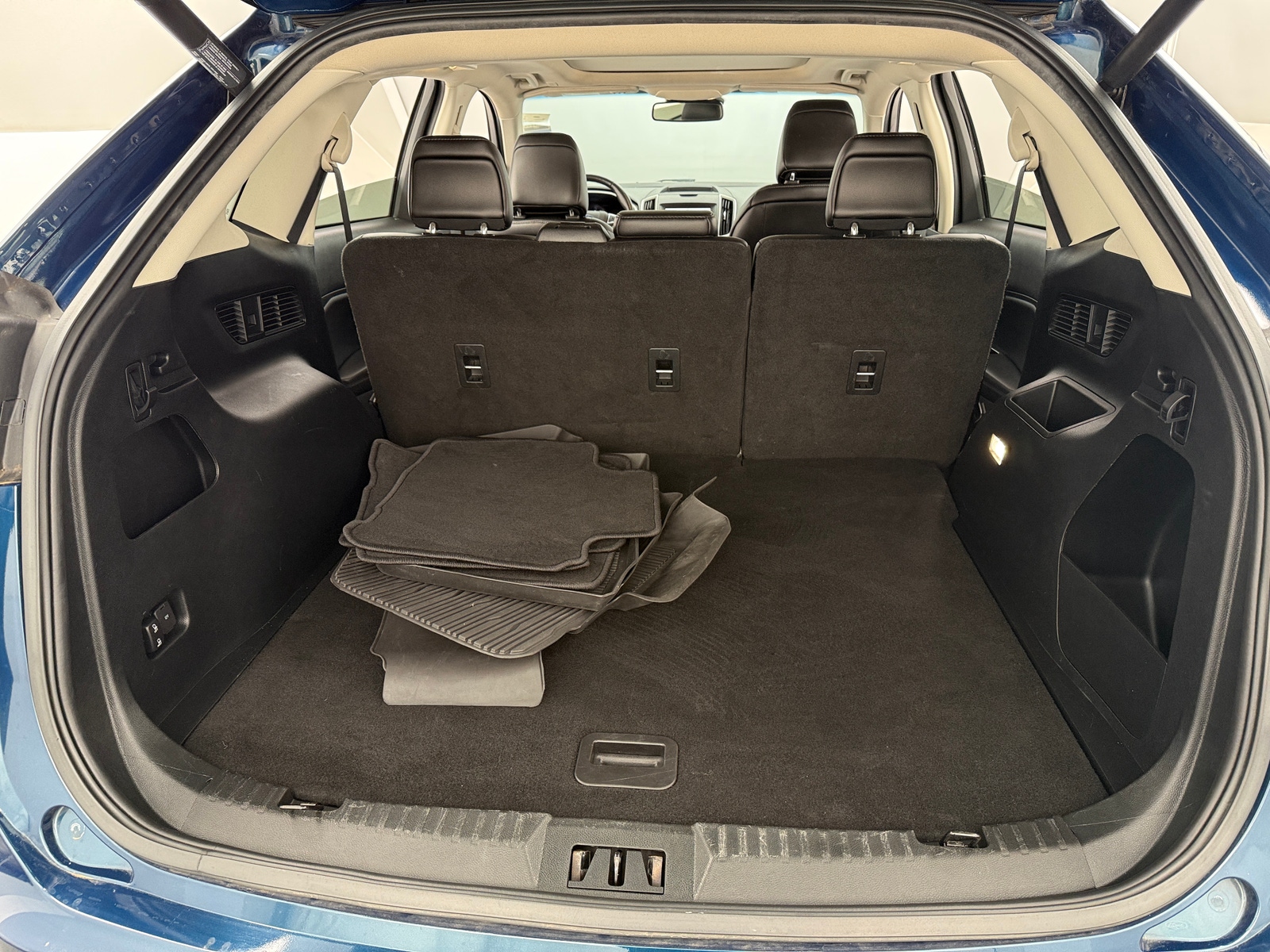 Thumbnail: 2020 Ford Edge - 6