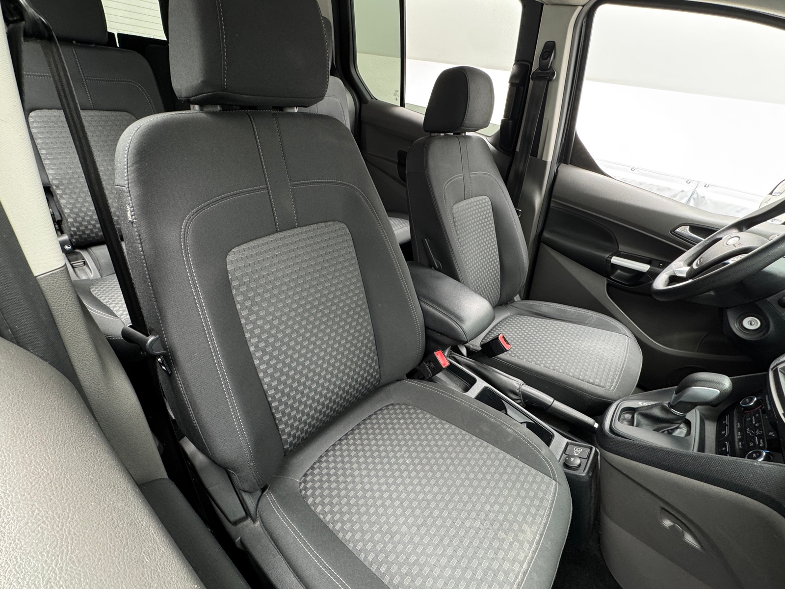 Thumbnail: 2022 Ford Transit Series - 2