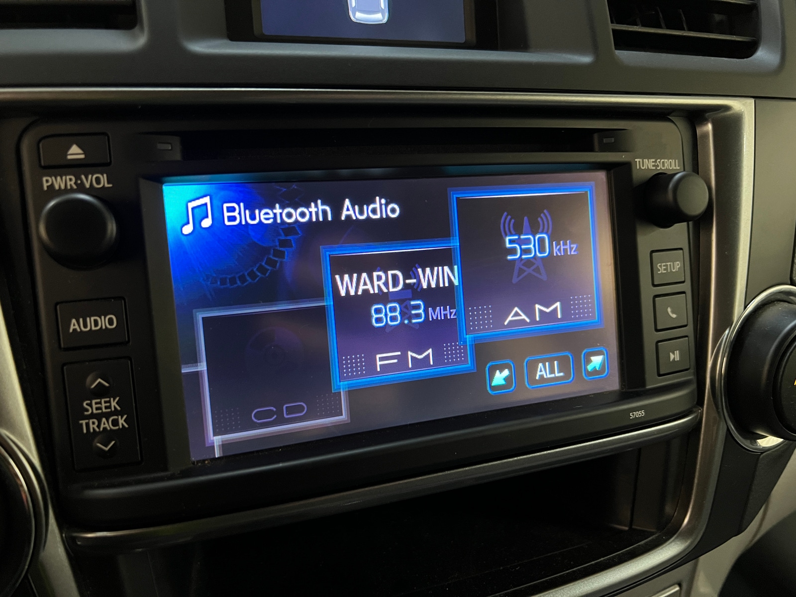 Thumbnail: 2013 Toyota Highlander - 4