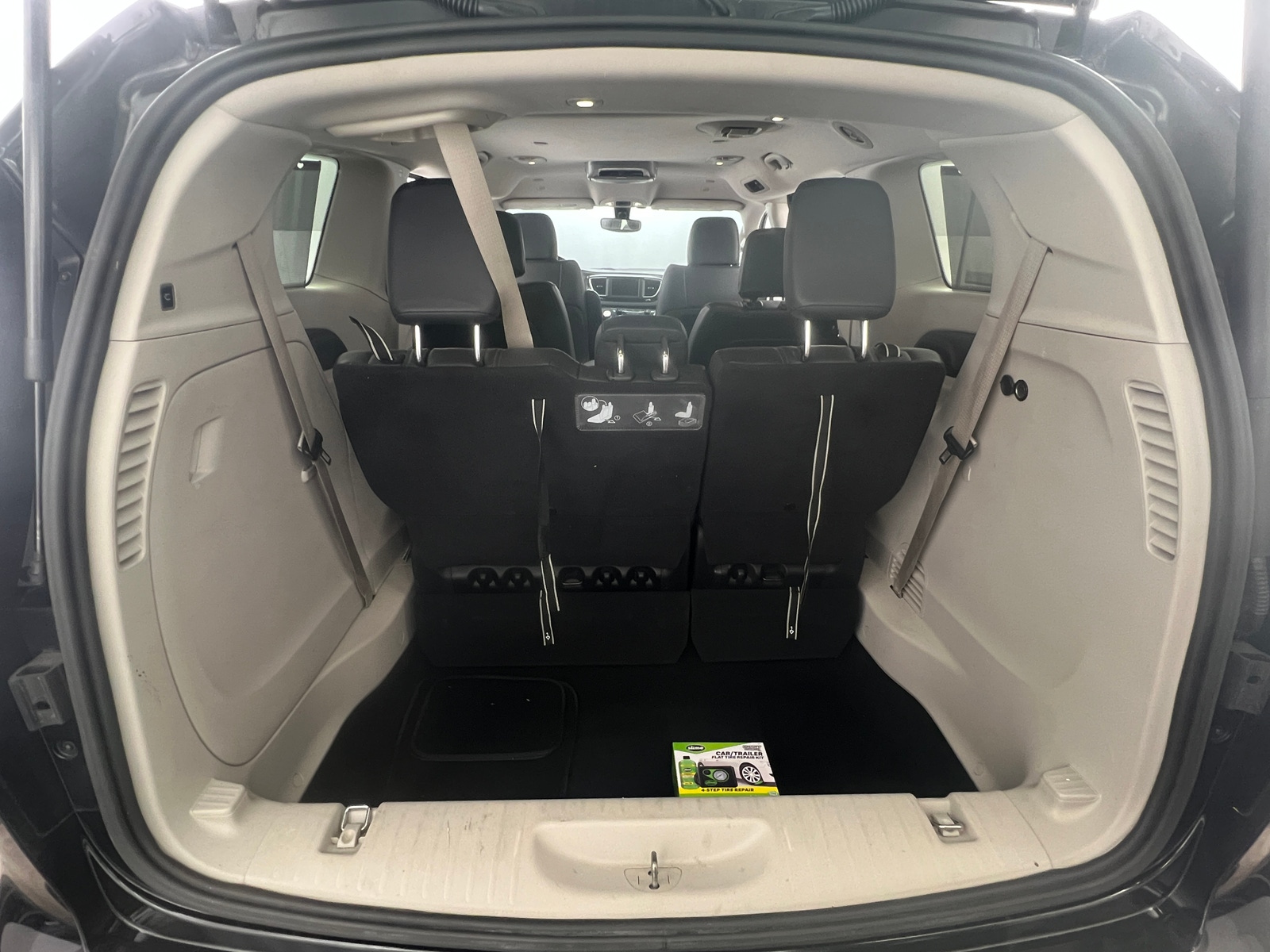 Thumbnail: 2020 Chrysler Pacifica - 6