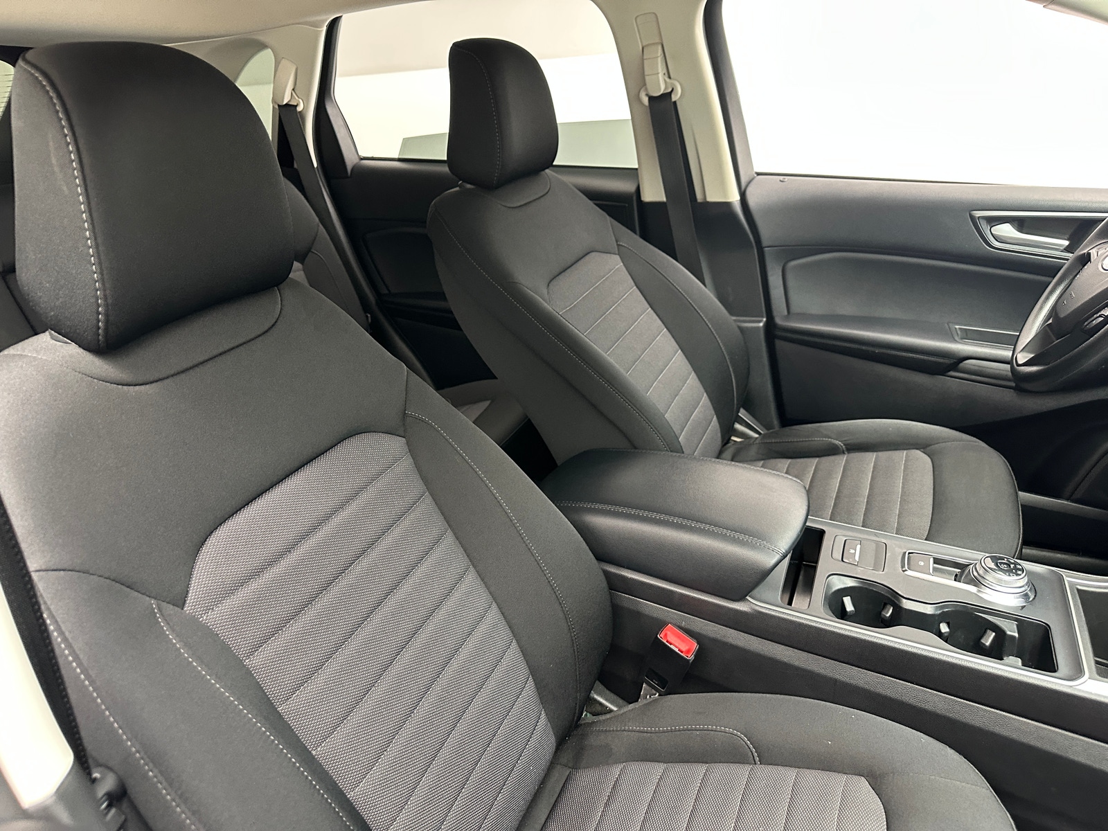 Thumbnail: 2022 Ford Edge - 2