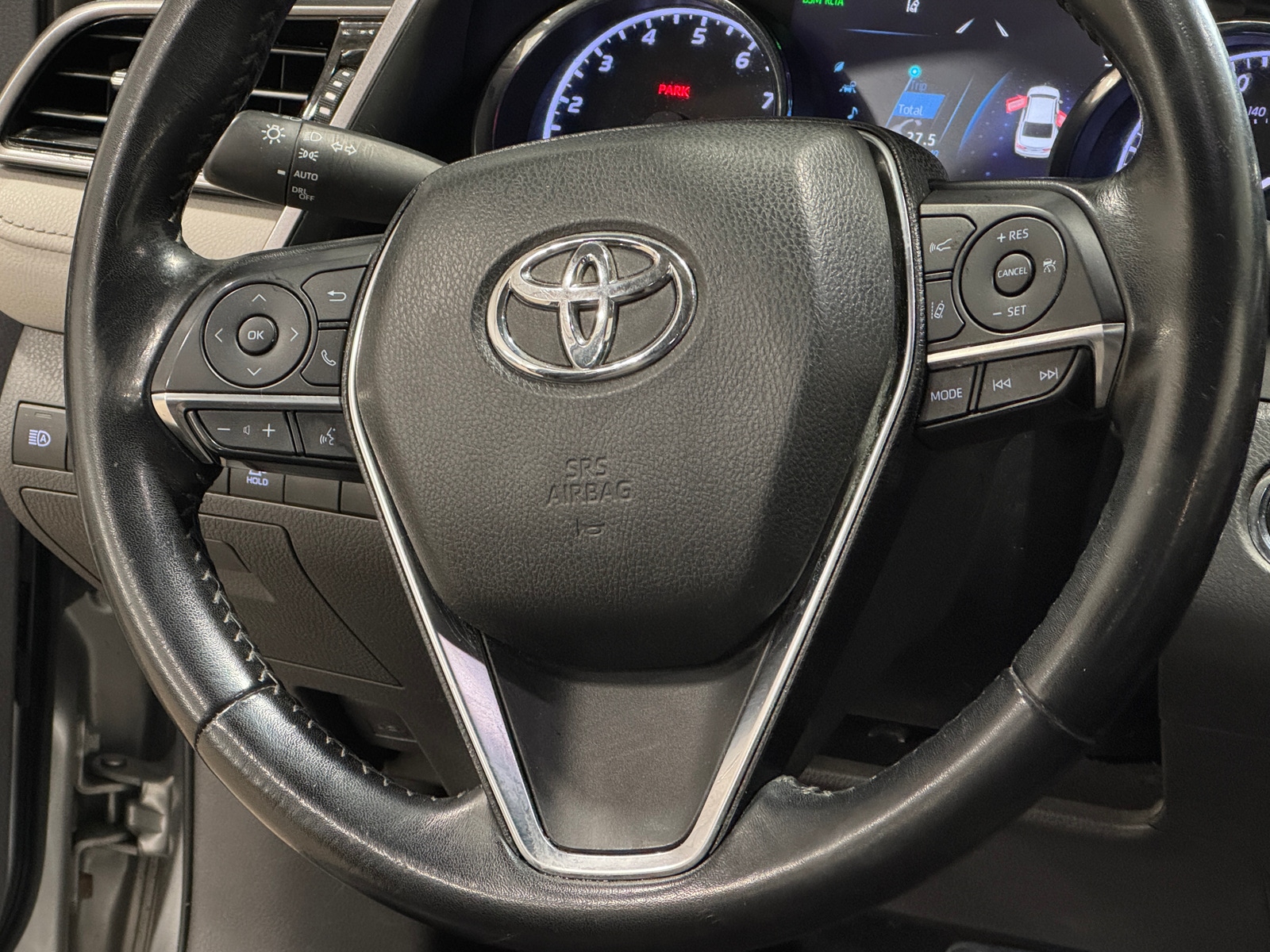 Thumbnail: 2019 Toyota Camry - 5