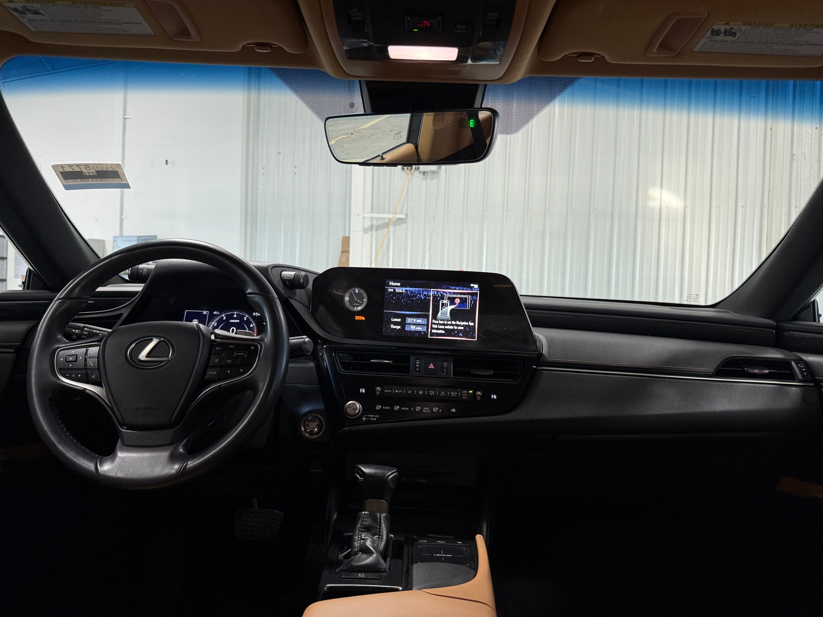 Thumbnail: 2022 Lexus ES - 2