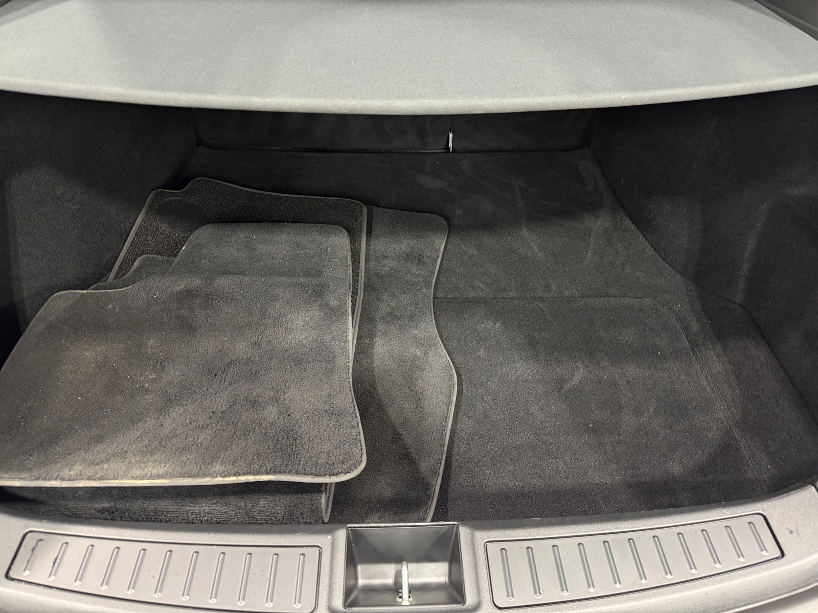 Thumbnail: 2016 Tesla Model S - 6