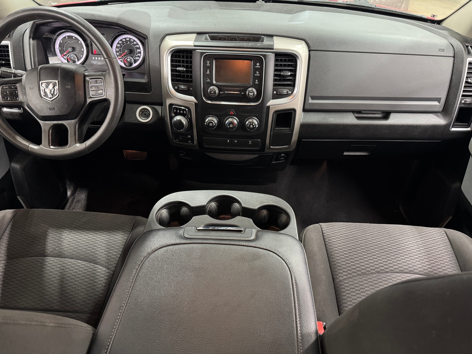 Thumbnail: 2019 RAM 1500 Classic - 3