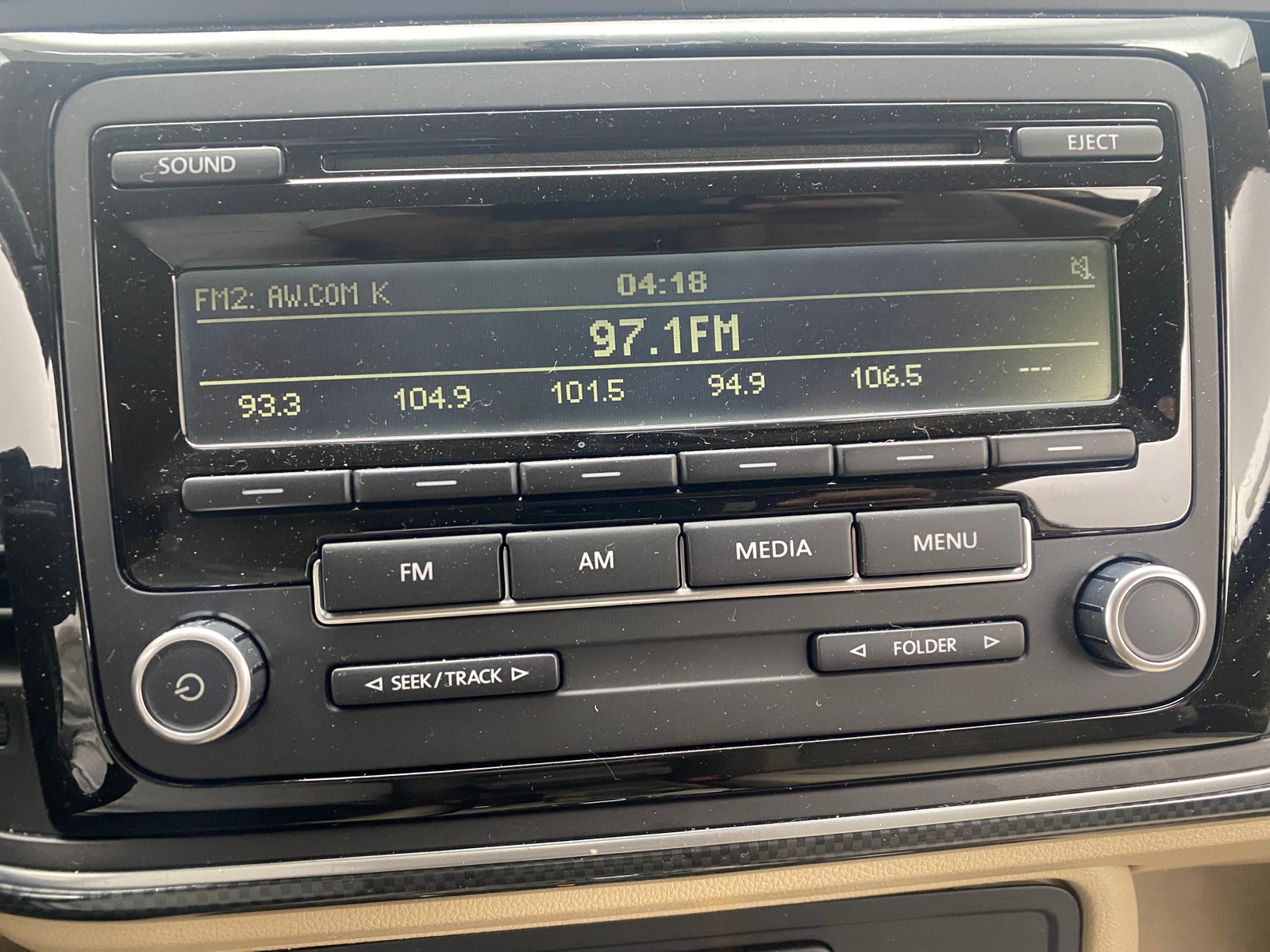 Thumbnail: 2014 Volkswagen Beetle - 4