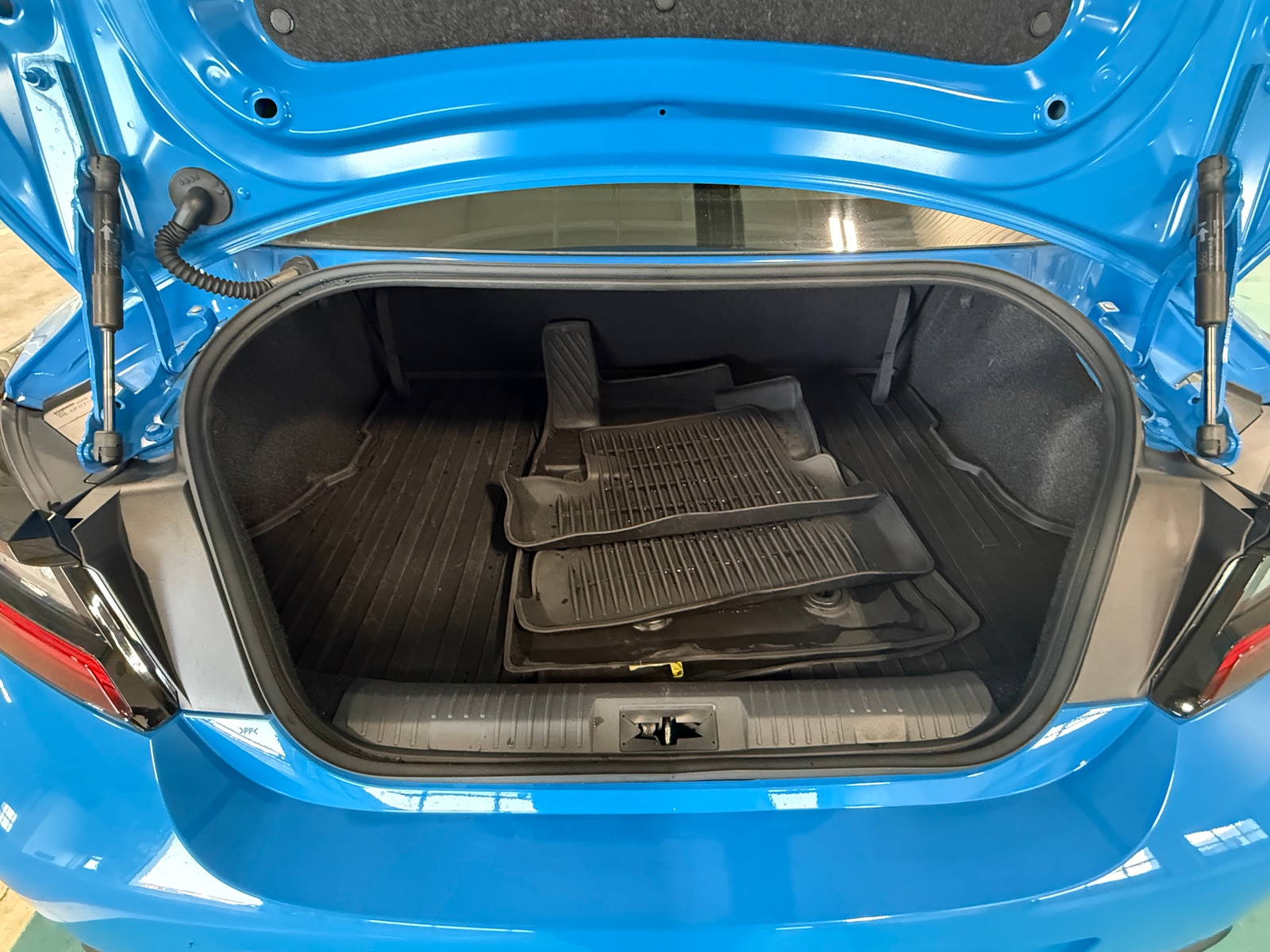 Thumbnail: 2023 Toyota GR86 - 4