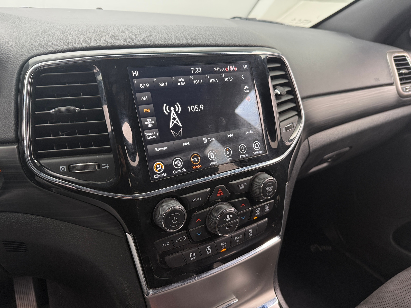 Thumbnail: 2020 Jeep Grand Cherokee - 4