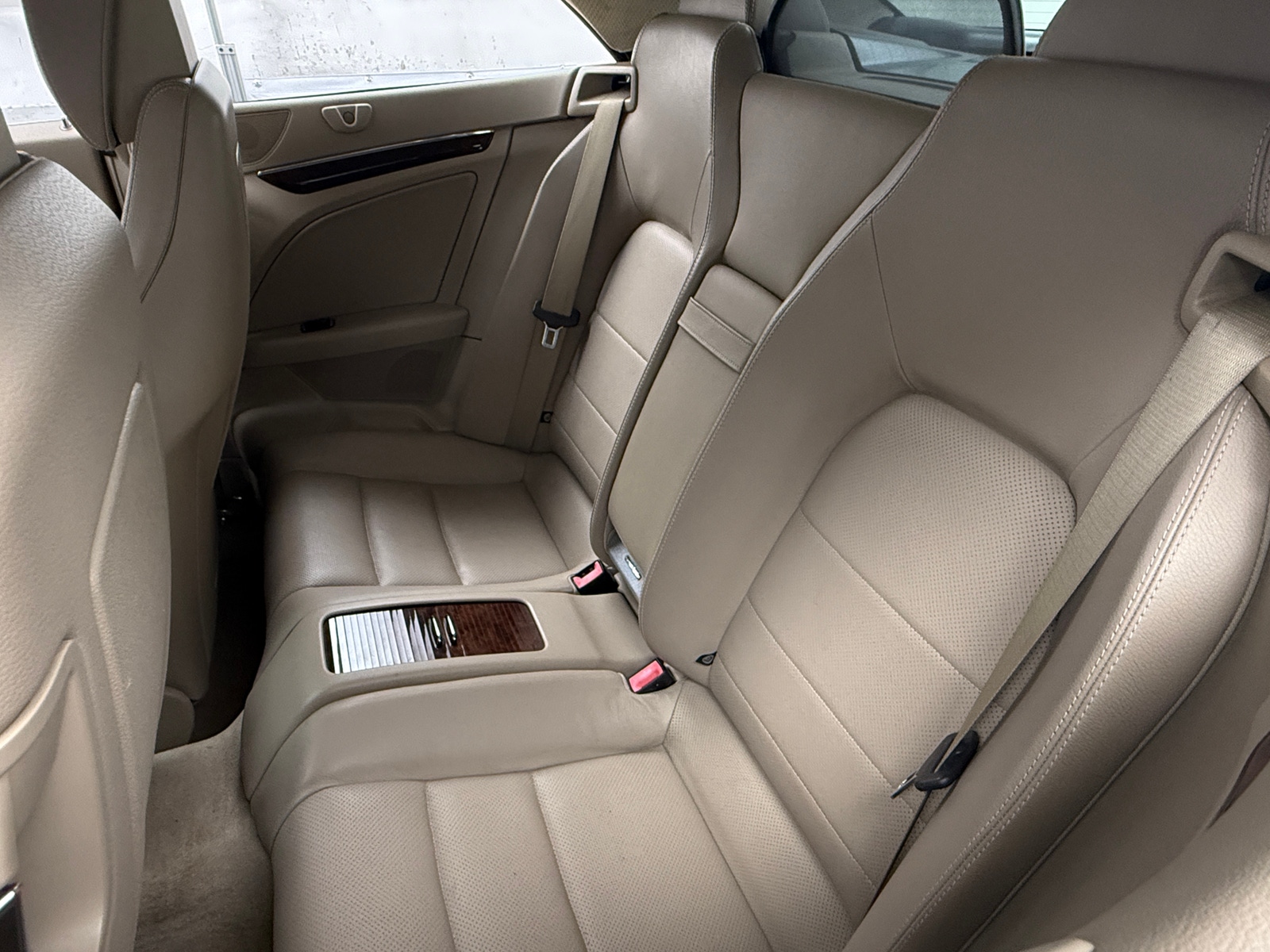 Thumbnail: 2011 Mercedes-Benz E-Class - 6