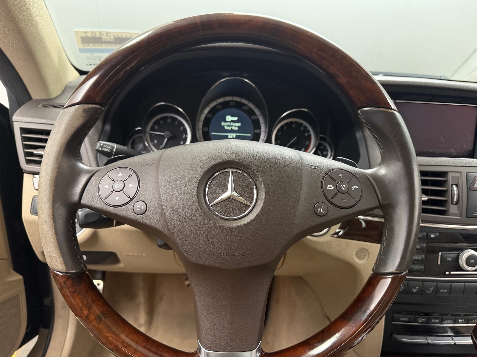 Thumbnail: 2011 Mercedes-Benz E-Class - 5