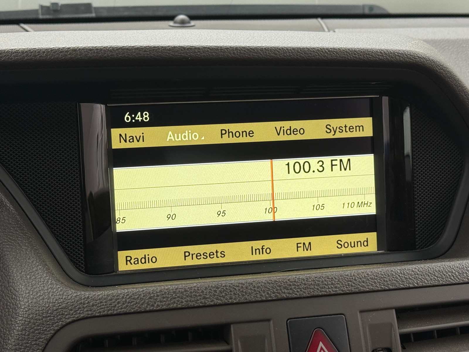 Thumbnail: 2011 Mercedes-Benz E-Class - 4