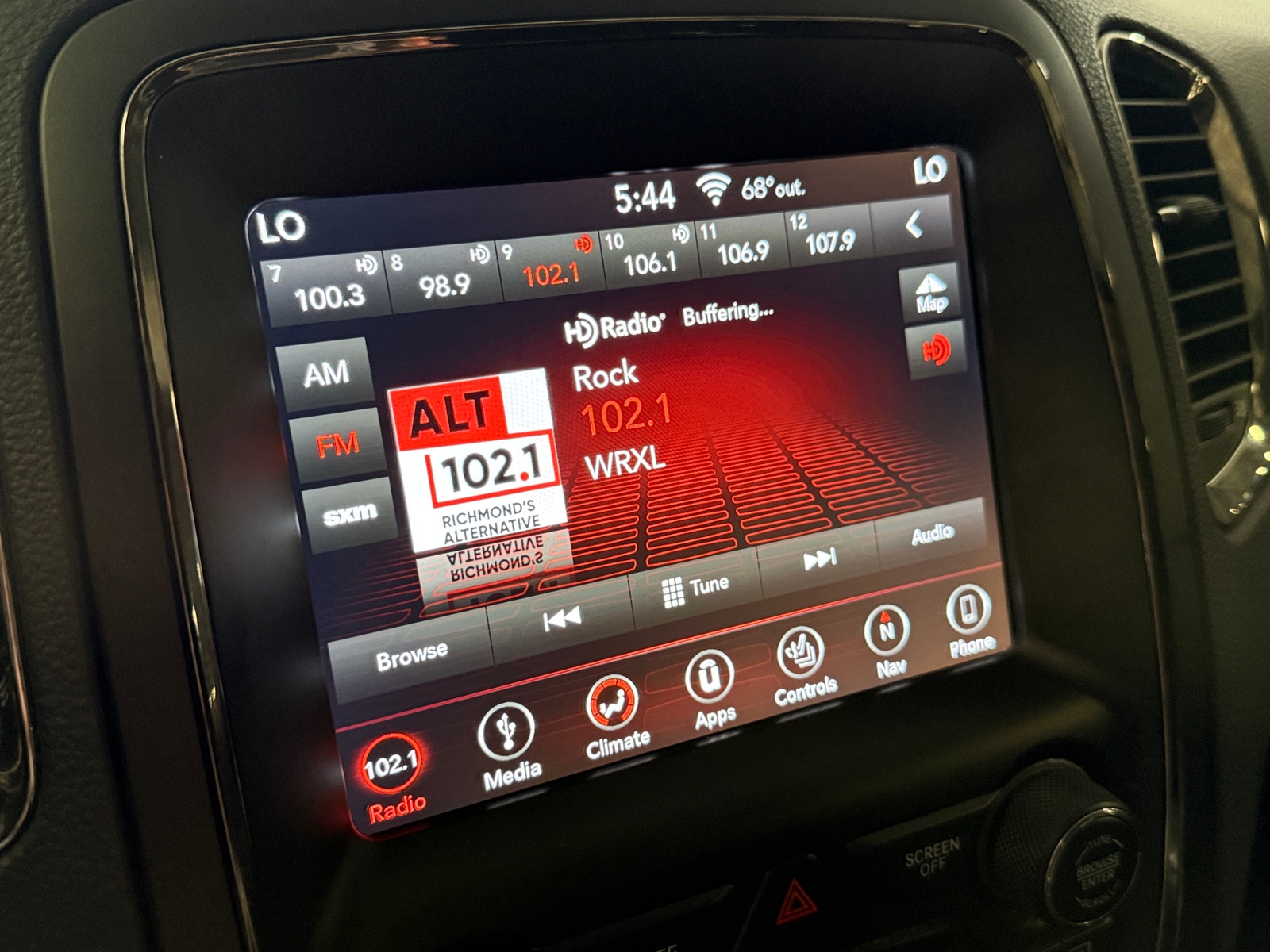 Thumbnail: 2019 Dodge Durango - 3