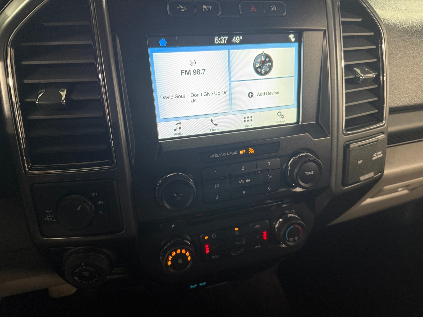 Thumbnail: 2018 Ford Econoline - 4