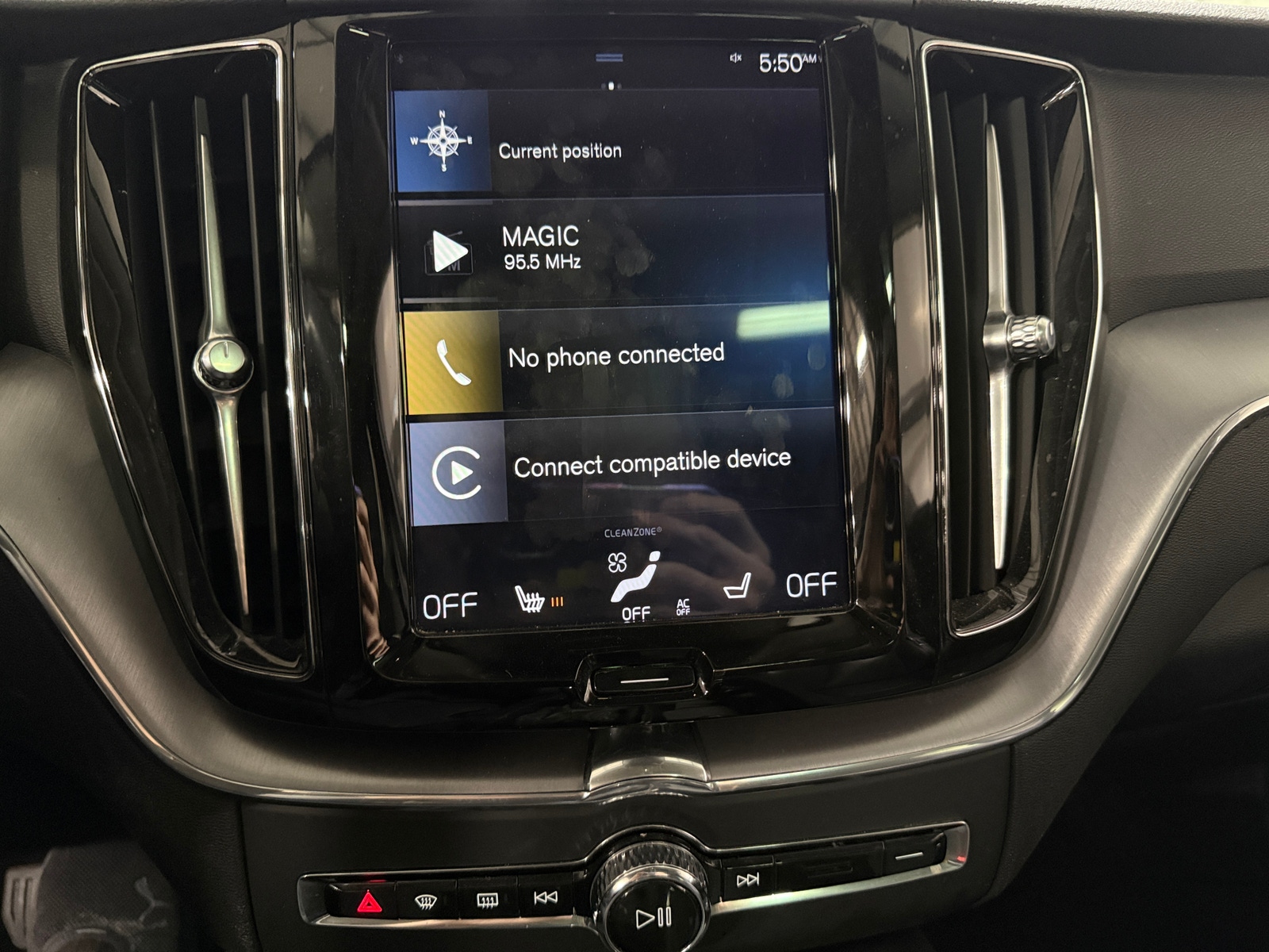 Thumbnail: 2020 Volvo XC60 - 3