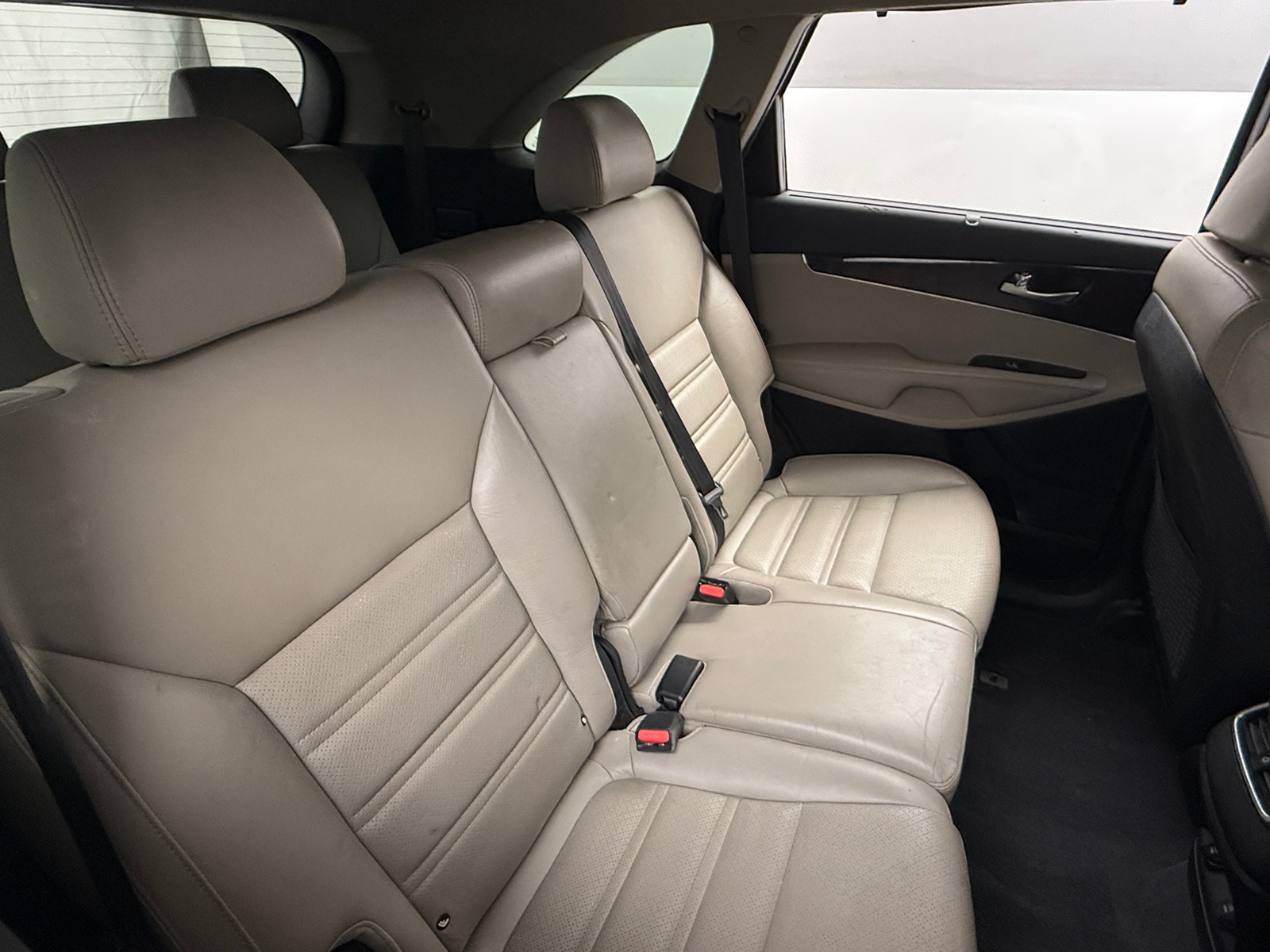 Thumbnail: 2017 Kia Sorento - 5