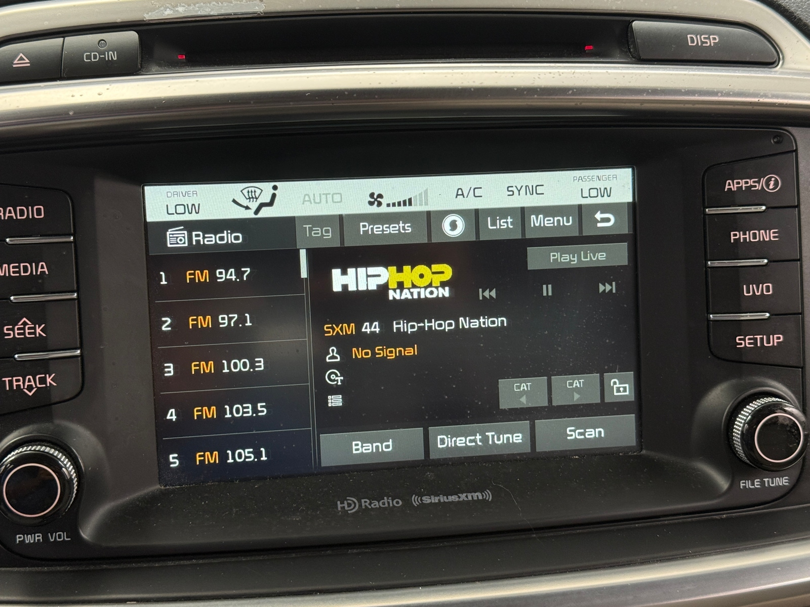 Thumbnail: 2017 Kia Sorento - 3