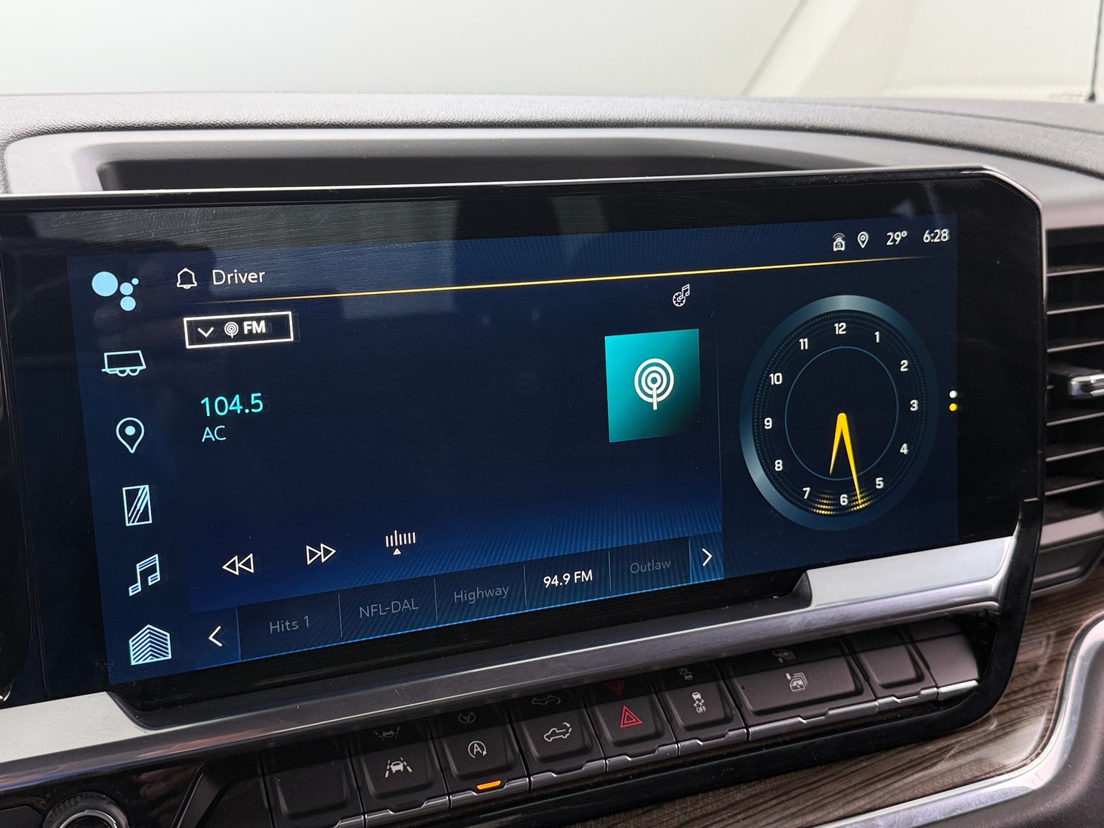 Thumbnail: 2023 Chevrolet Silverado 1500 - 4