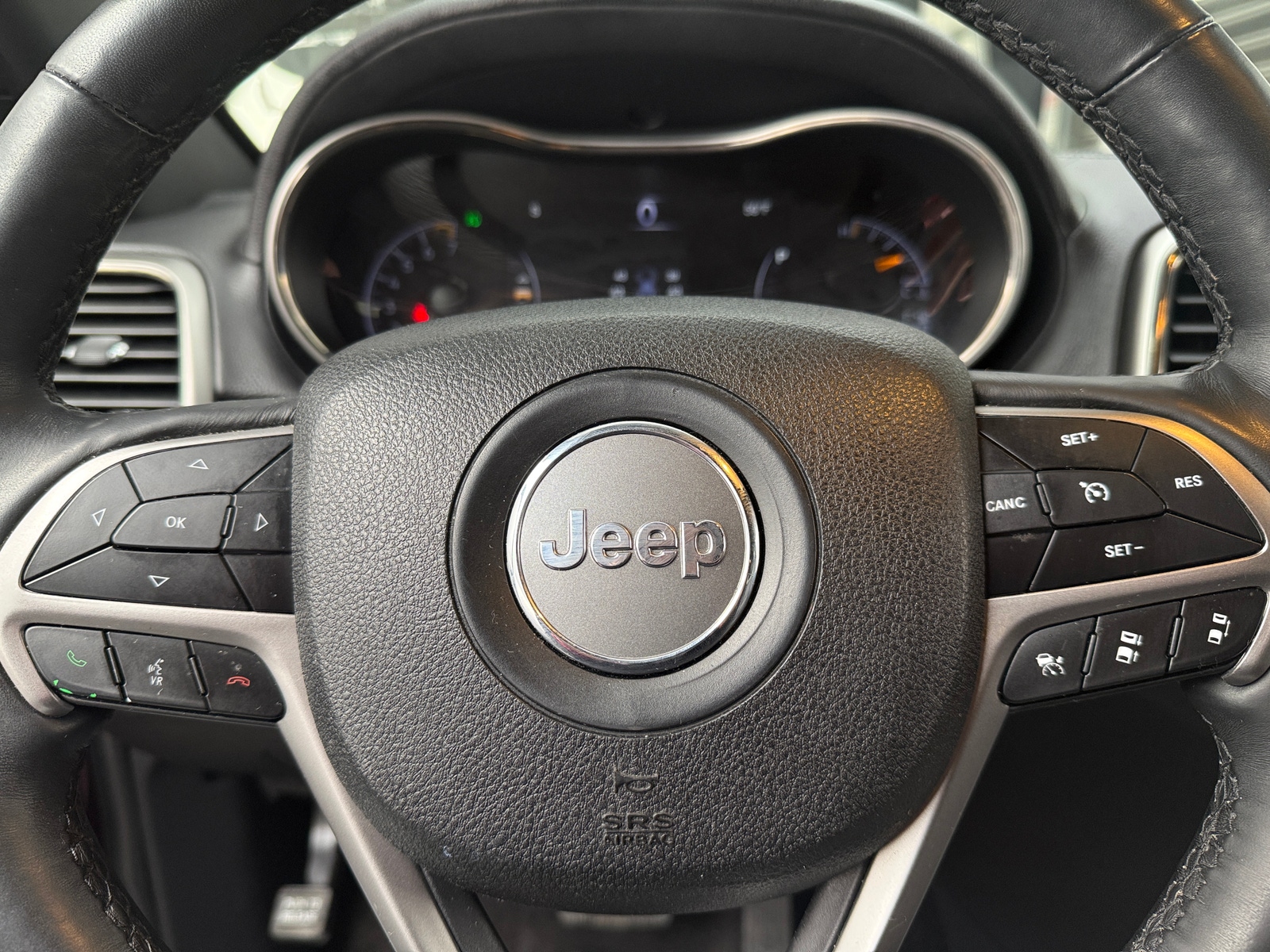 Thumbnail: 2018 Jeep Grand Cherokee - 4