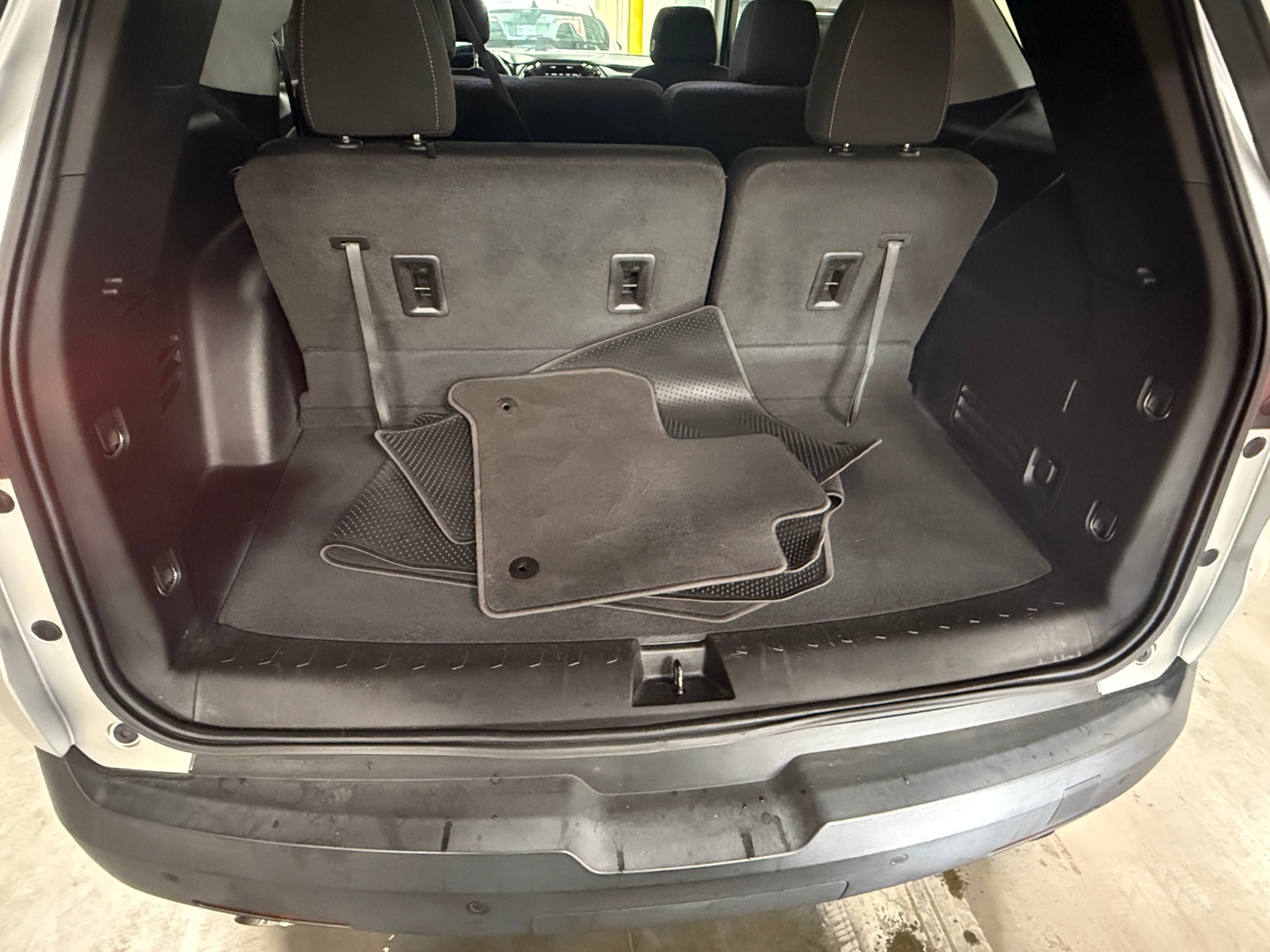 Thumbnail: 2020 Chevrolet Traverse - 7