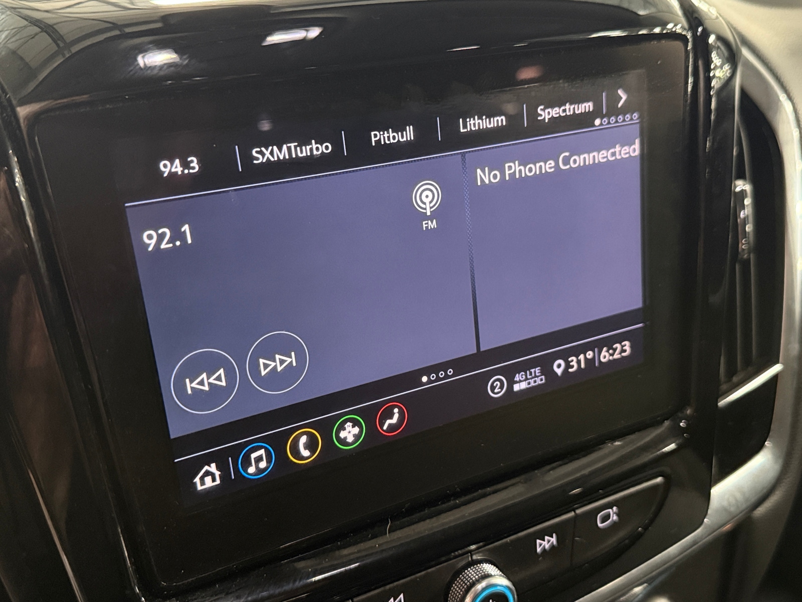 Thumbnail: 2020 Chevrolet Traverse - 4