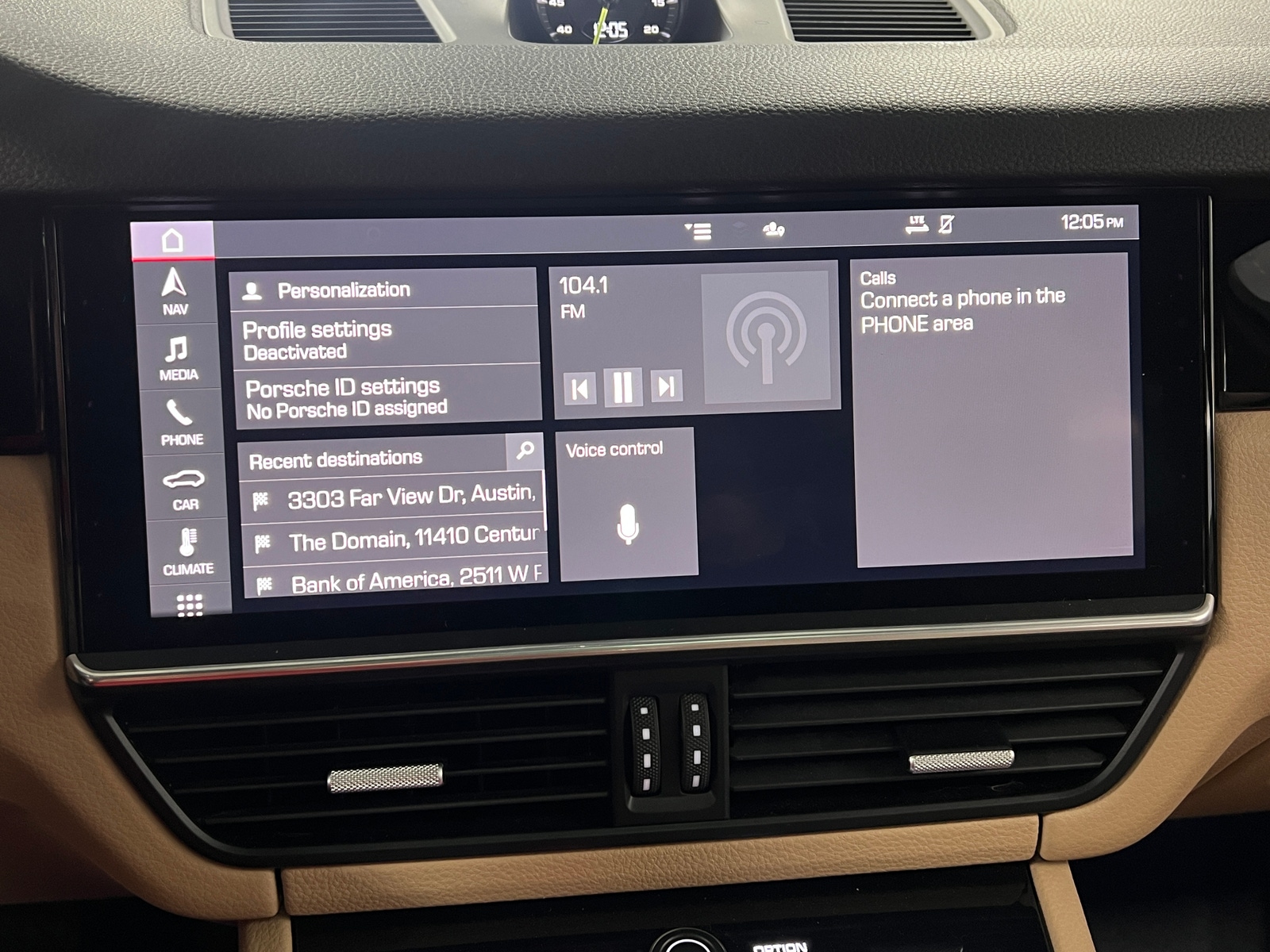 Thumbnail: 2021 Porsche Cayenne - 3