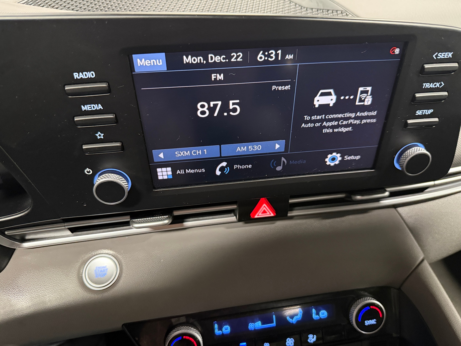 Thumbnail: 2022 Hyundai Elantra - 4