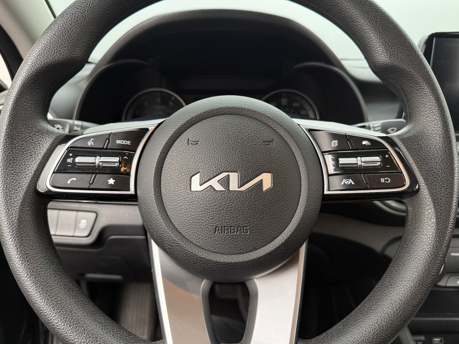 Thumbnail: 2024 Kia Forte - 5