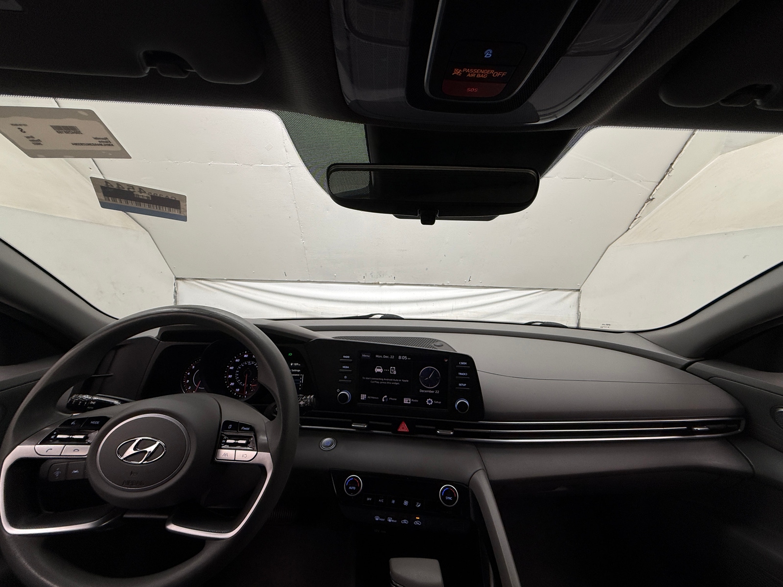 Thumbnail: 2022 Hyundai Elantra - 3