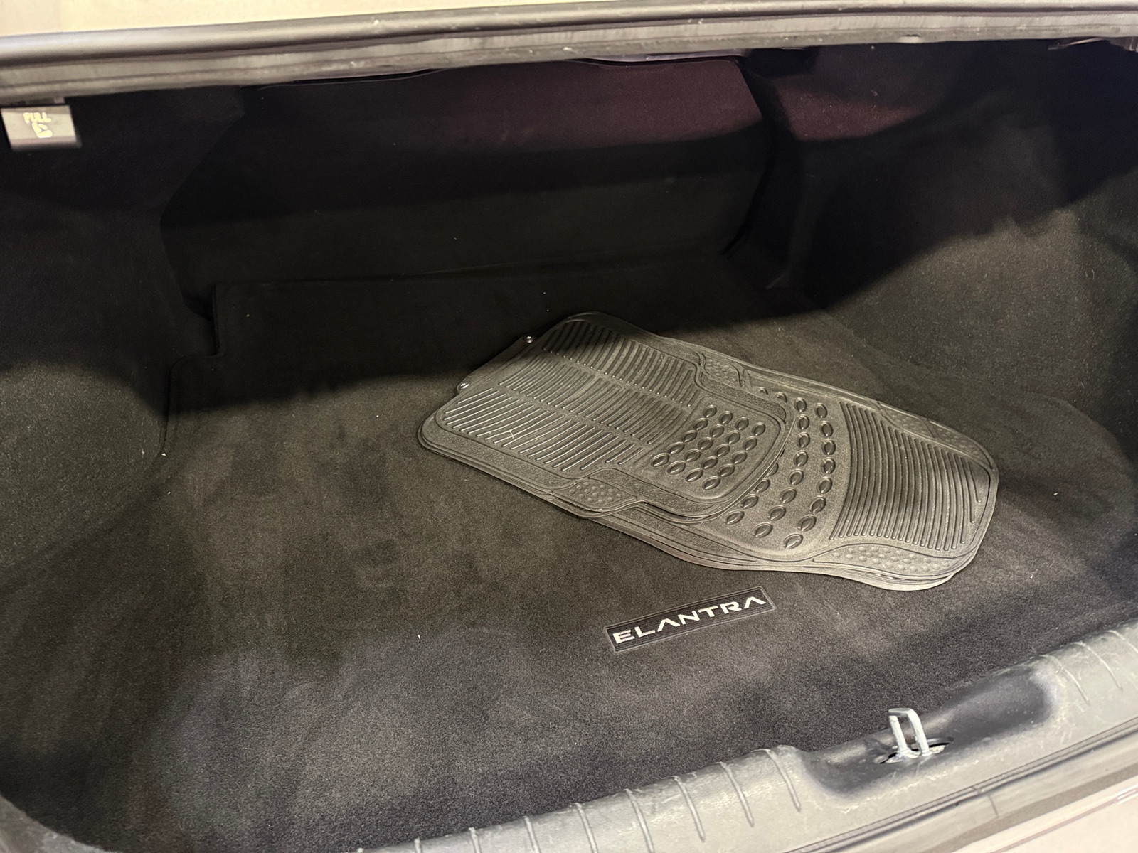 Thumbnail: 2022 Hyundai Elantra - 7