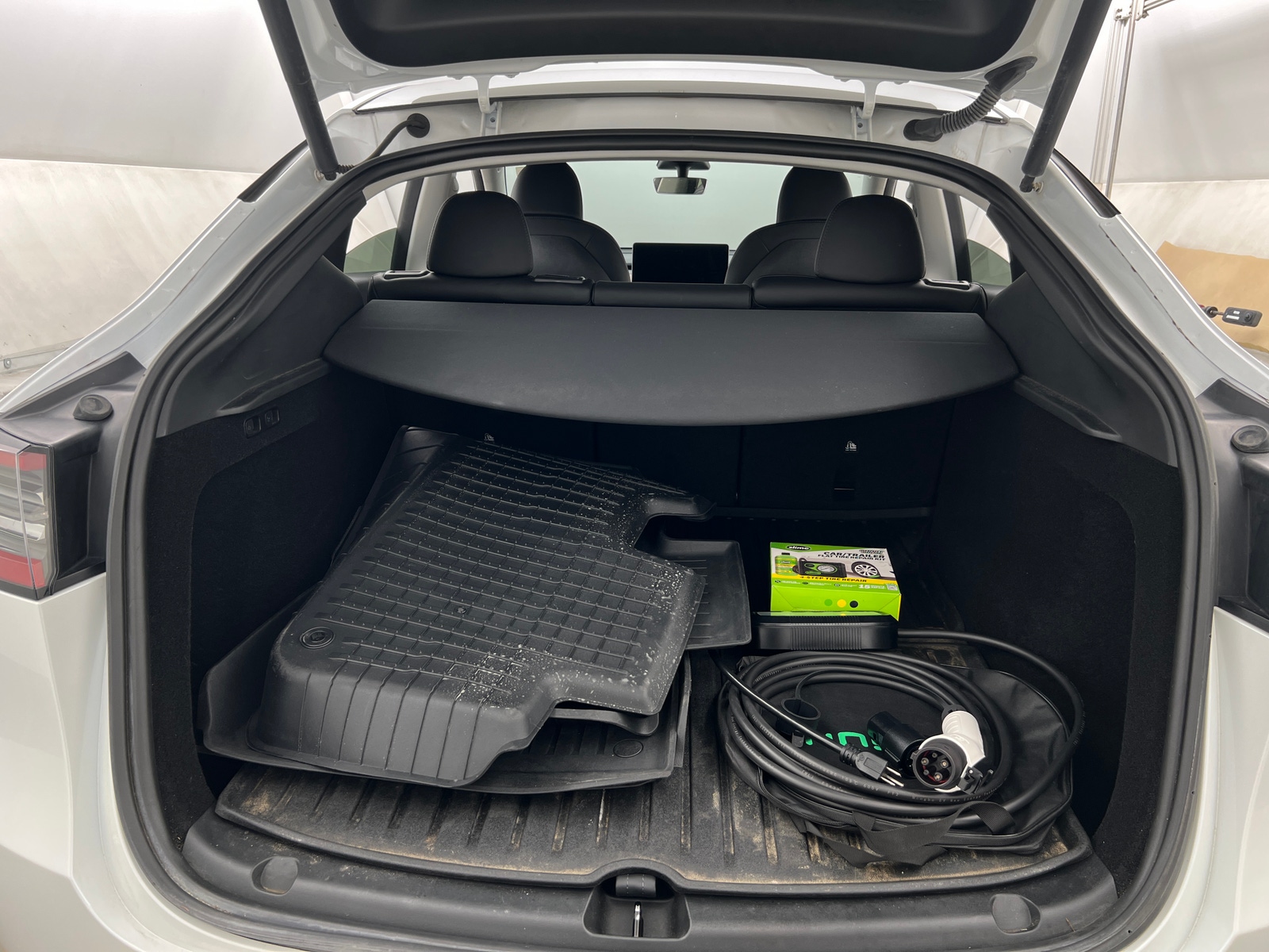 Thumbnail: 2023 Tesla Model Y - 6