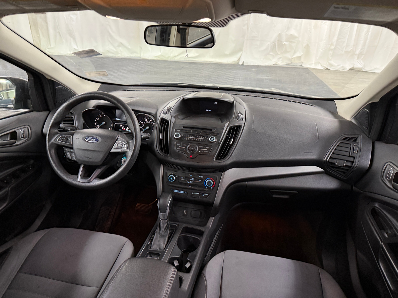 Thumbnail: 2018 Ford Escape - 3