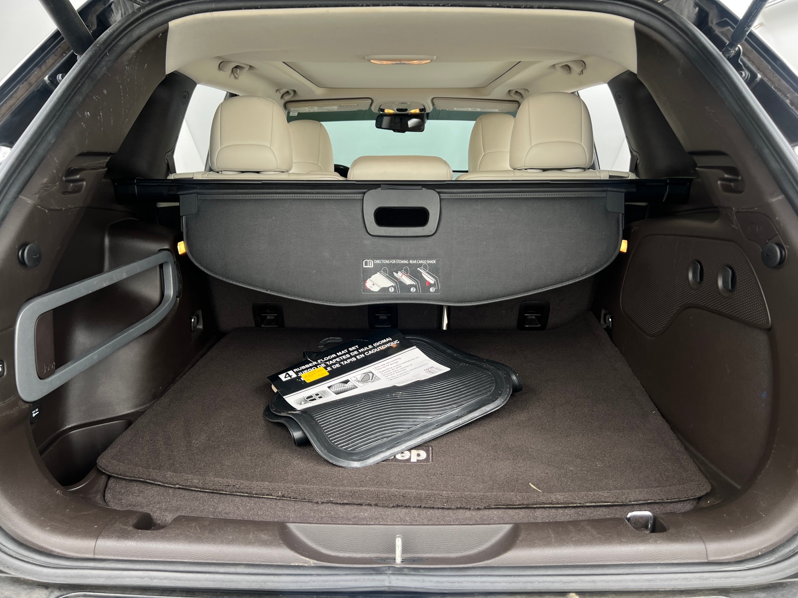 Thumbnail: 2017 Jeep Cherokee - 6