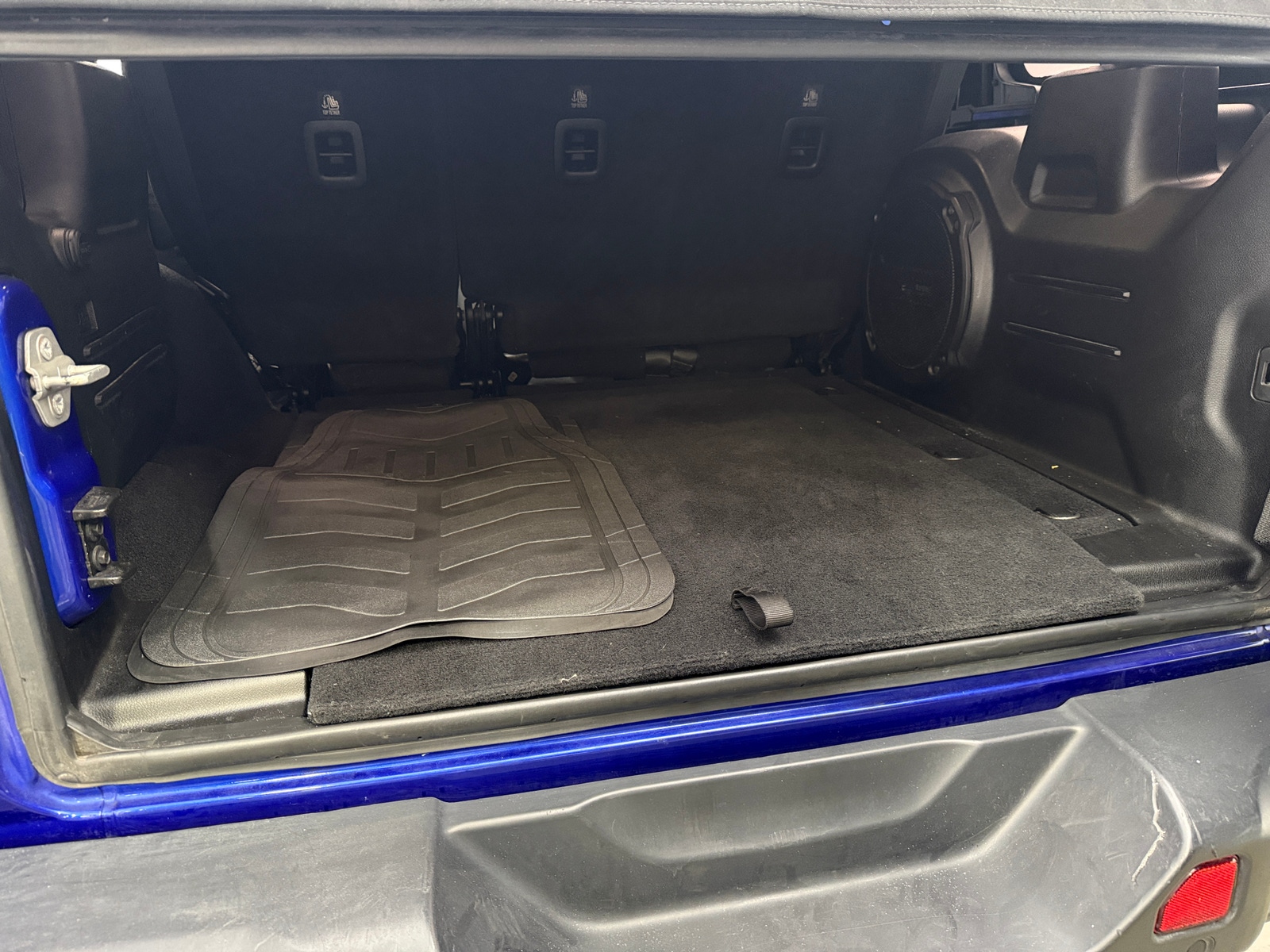 Thumbnail: 2018 Jeep Wrangler - 7