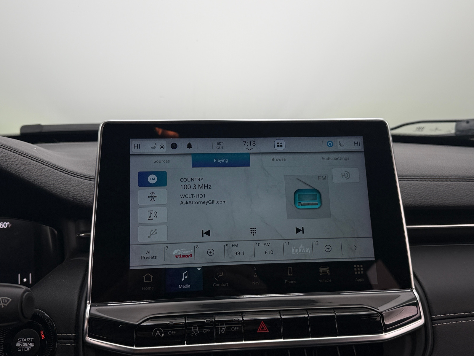 Thumbnail: 2022 Jeep Compass - 3