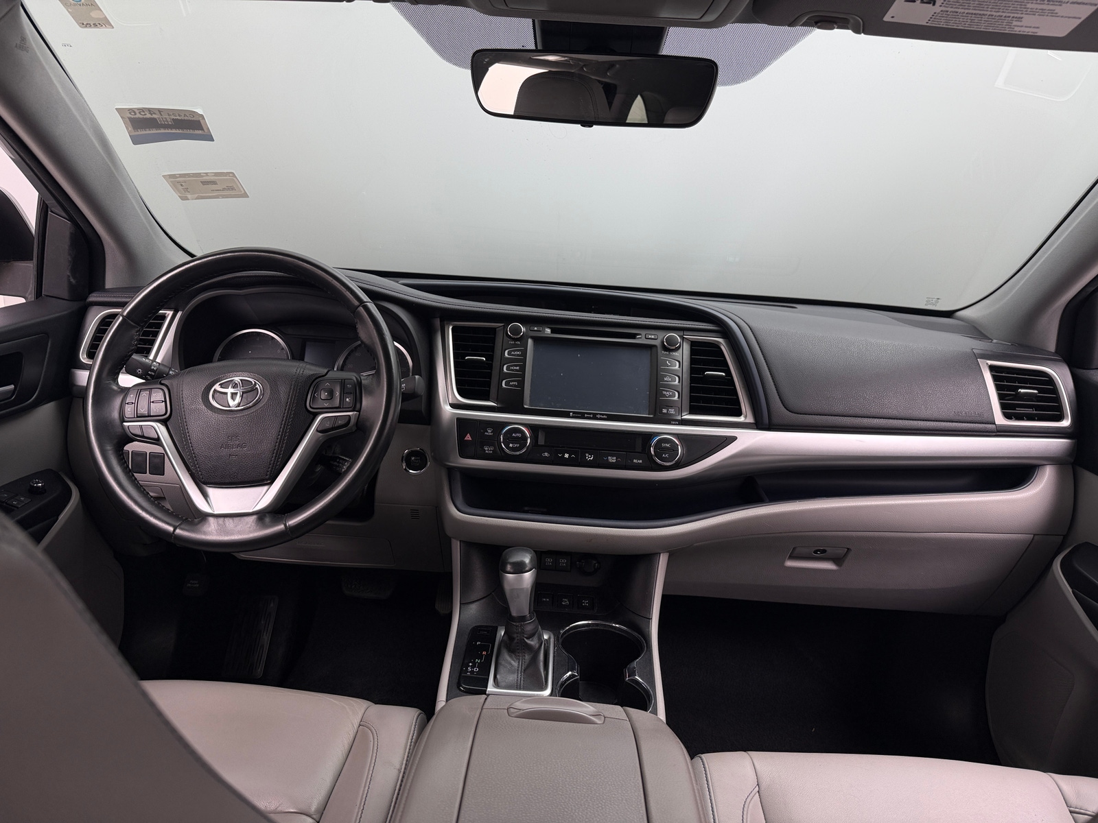 Thumbnail: 2018 Toyota Highlander - 2